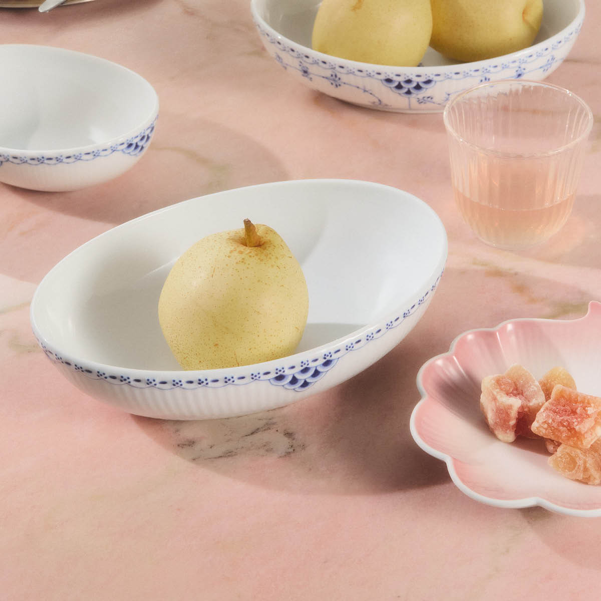 Royal Copenhagen Iris blomsterformet asjett 16 cm korall