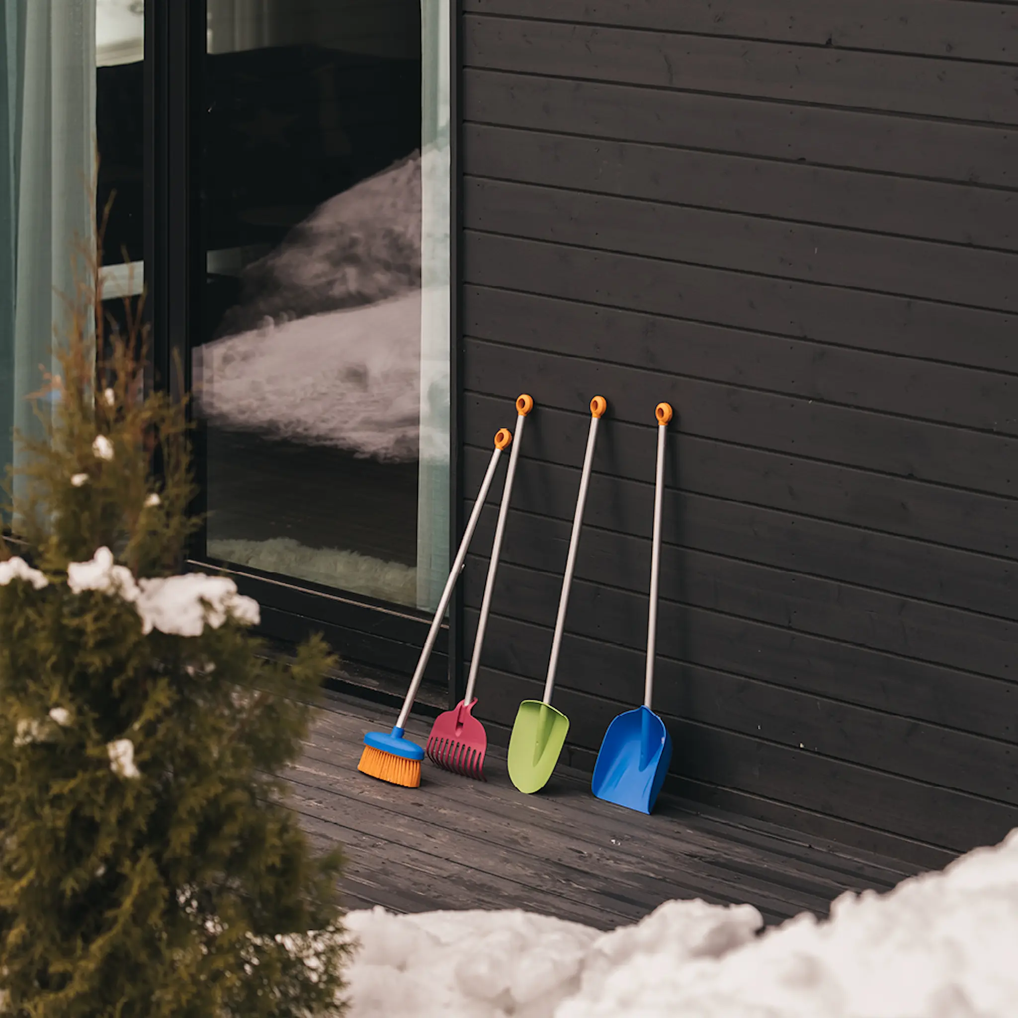 Fiskars MyFirst Fiskars trädgårdsset spade + räfsa röd/grön