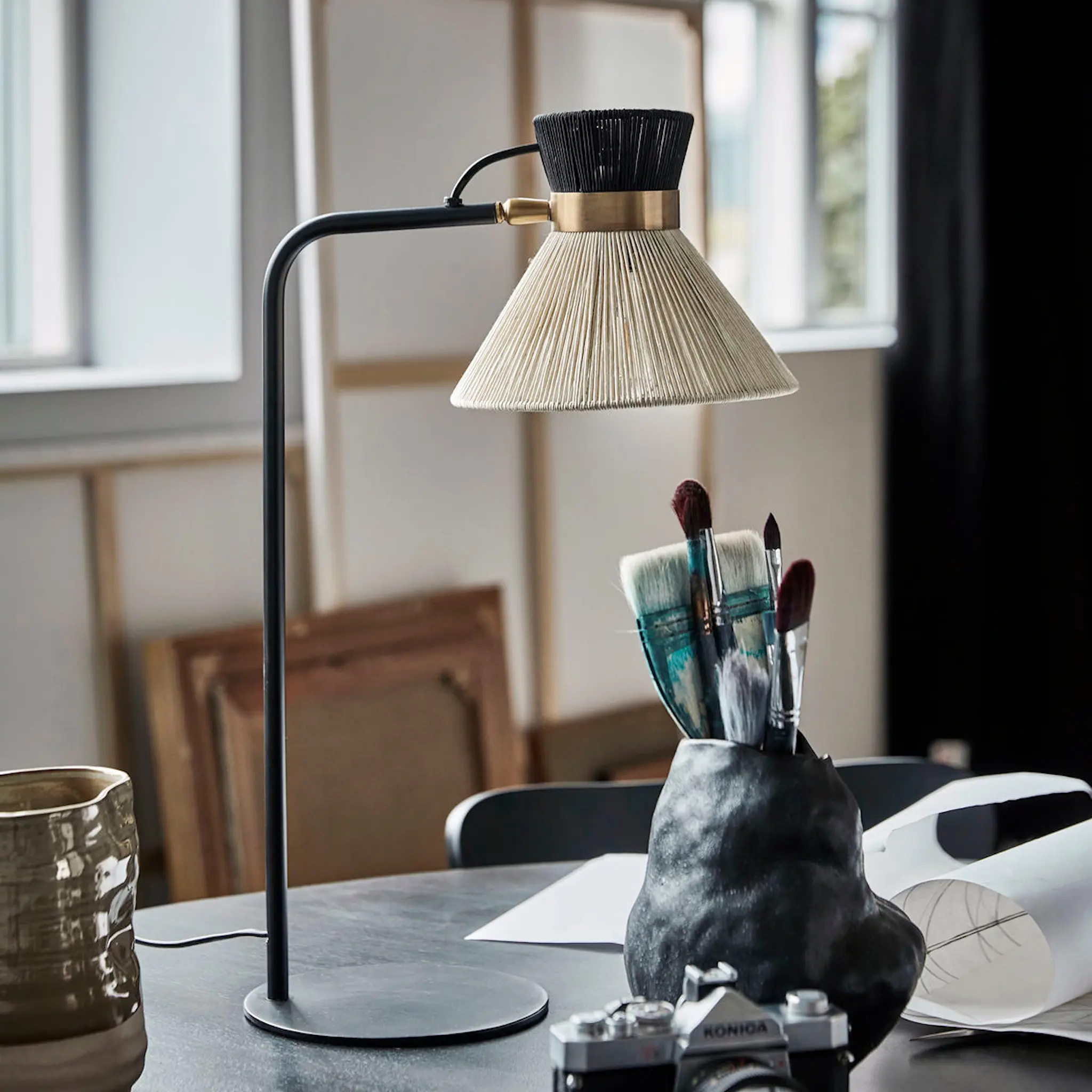 House Doctor Cord bordslampa 56 cm svart