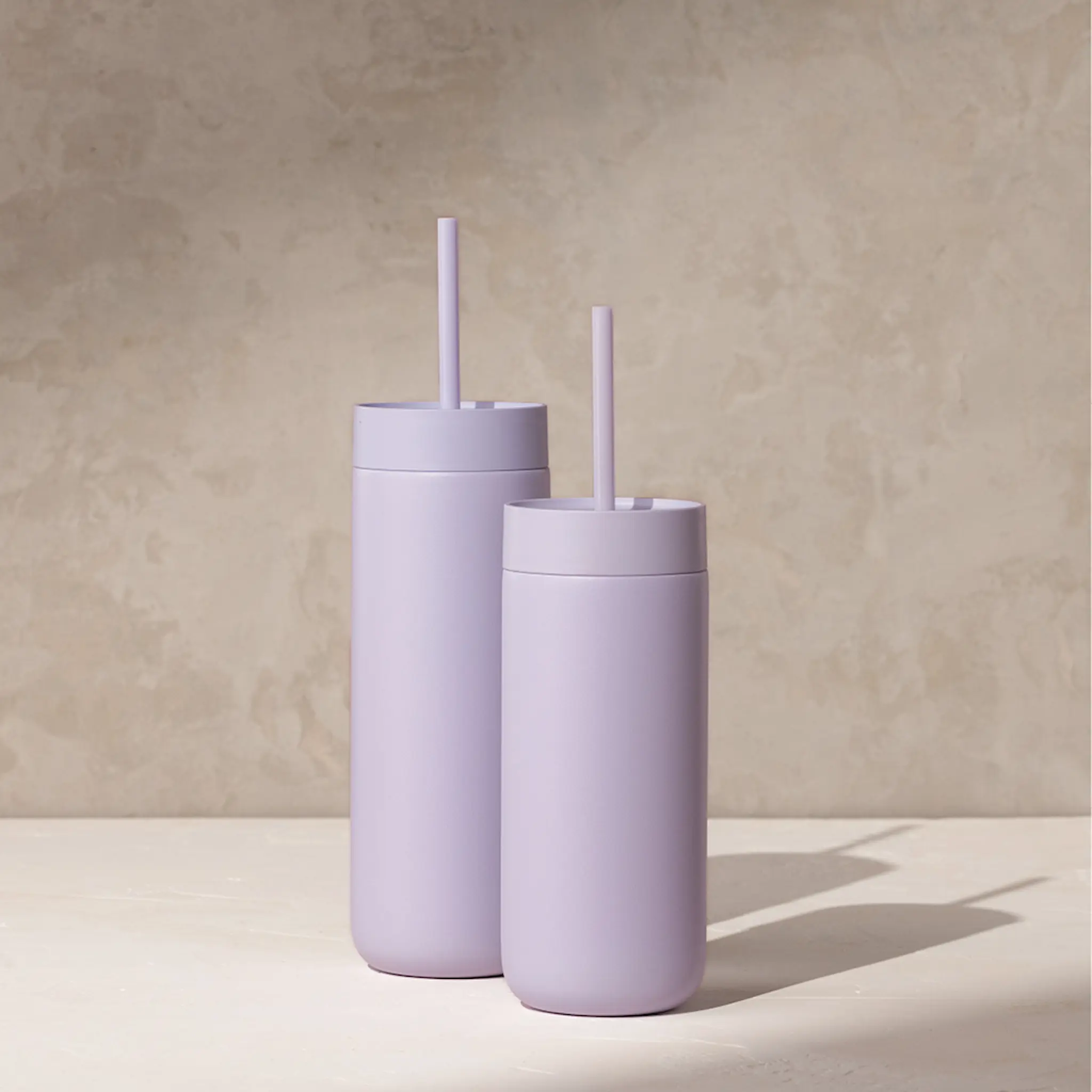 Fellow Carter Cold tumbler med sugrör 590 ml peri twinkle