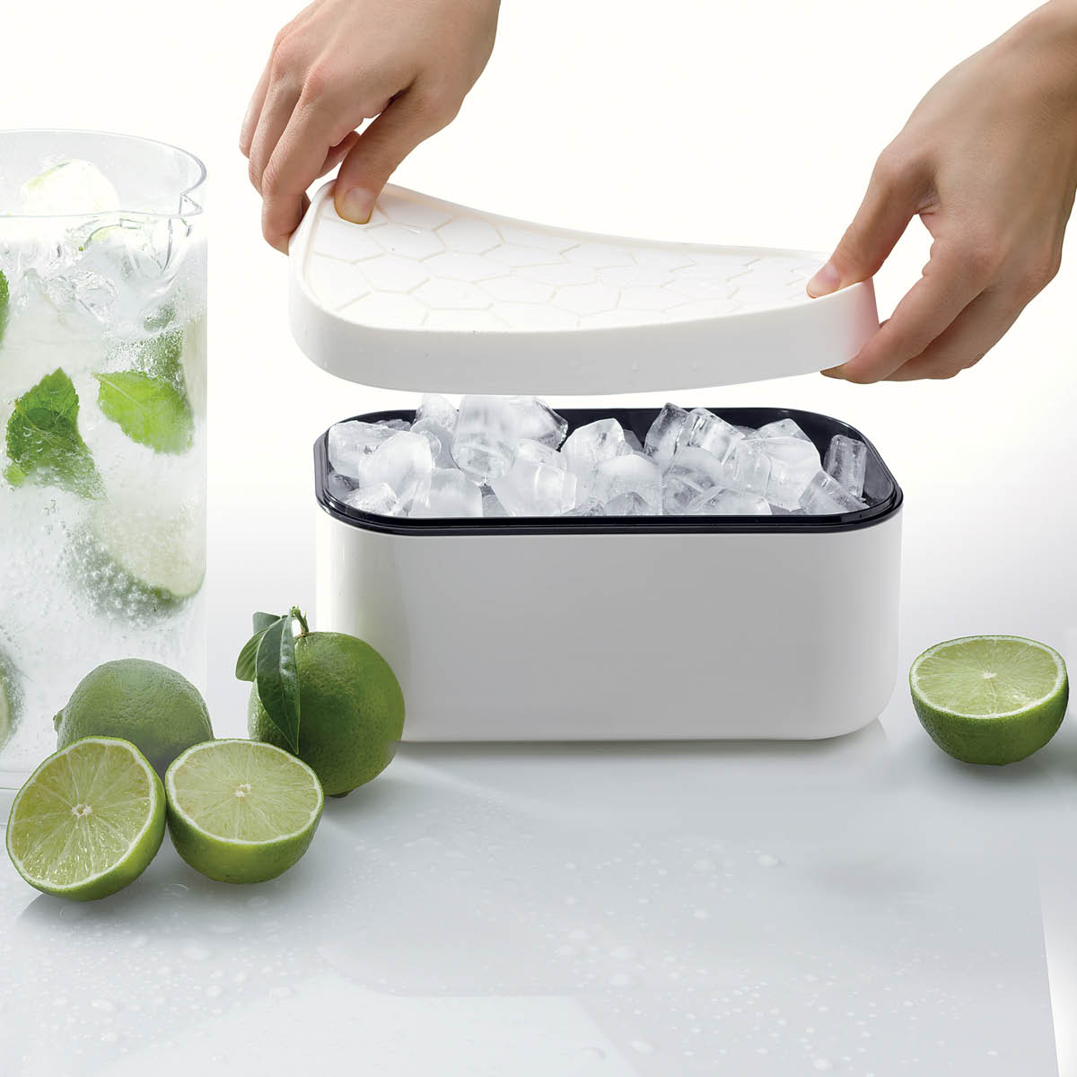 Lékué Ice Box isform och islåda för isbitar vit