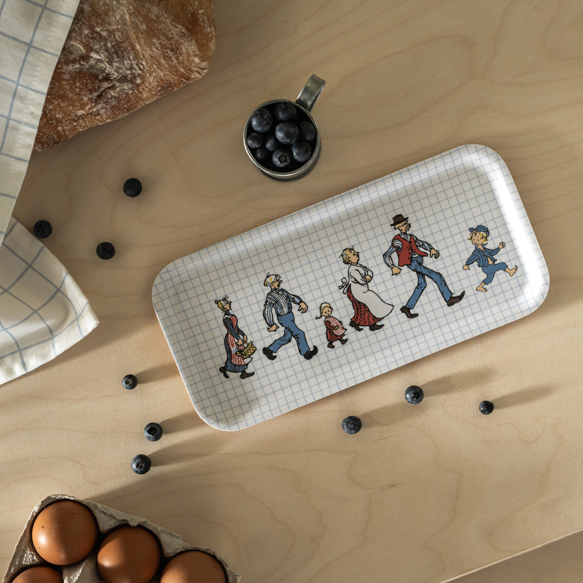 Muurla Emil i Lönneberga brett 27x13 cm katthultsbeboerne