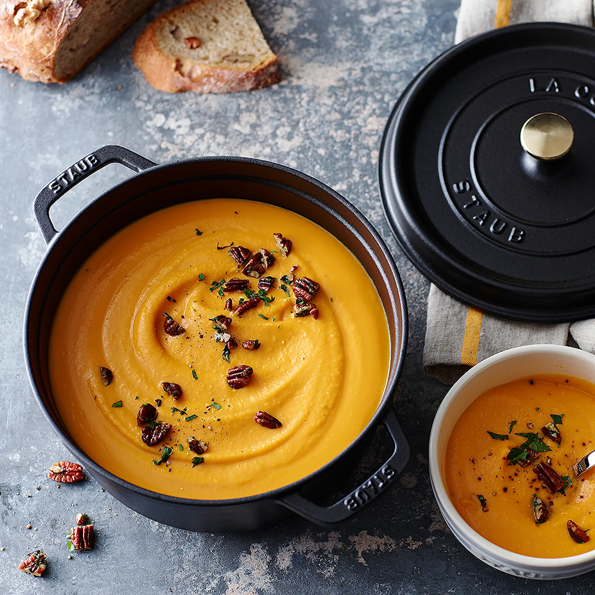 Staub Gryta 5,2 L rund Svart