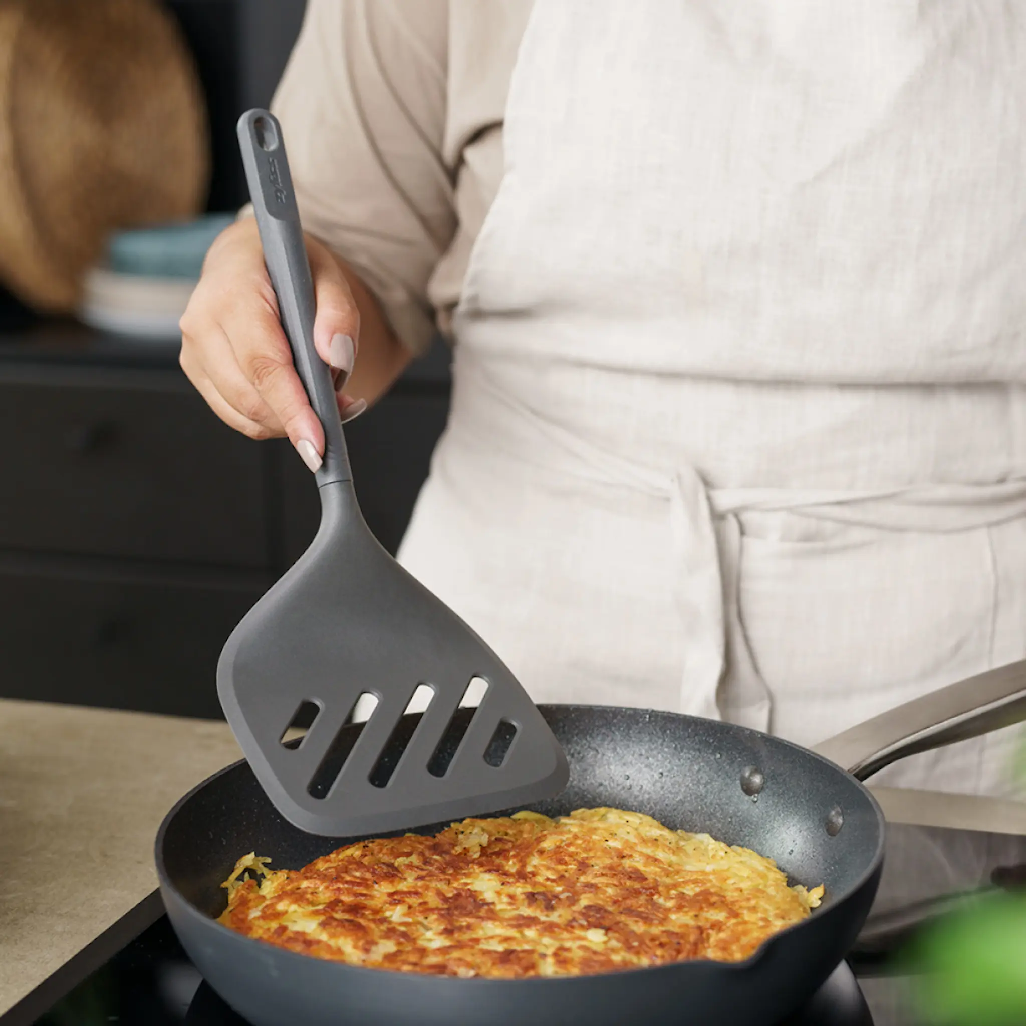 Zyliss Stekspade Xl 32,5 cm Grå