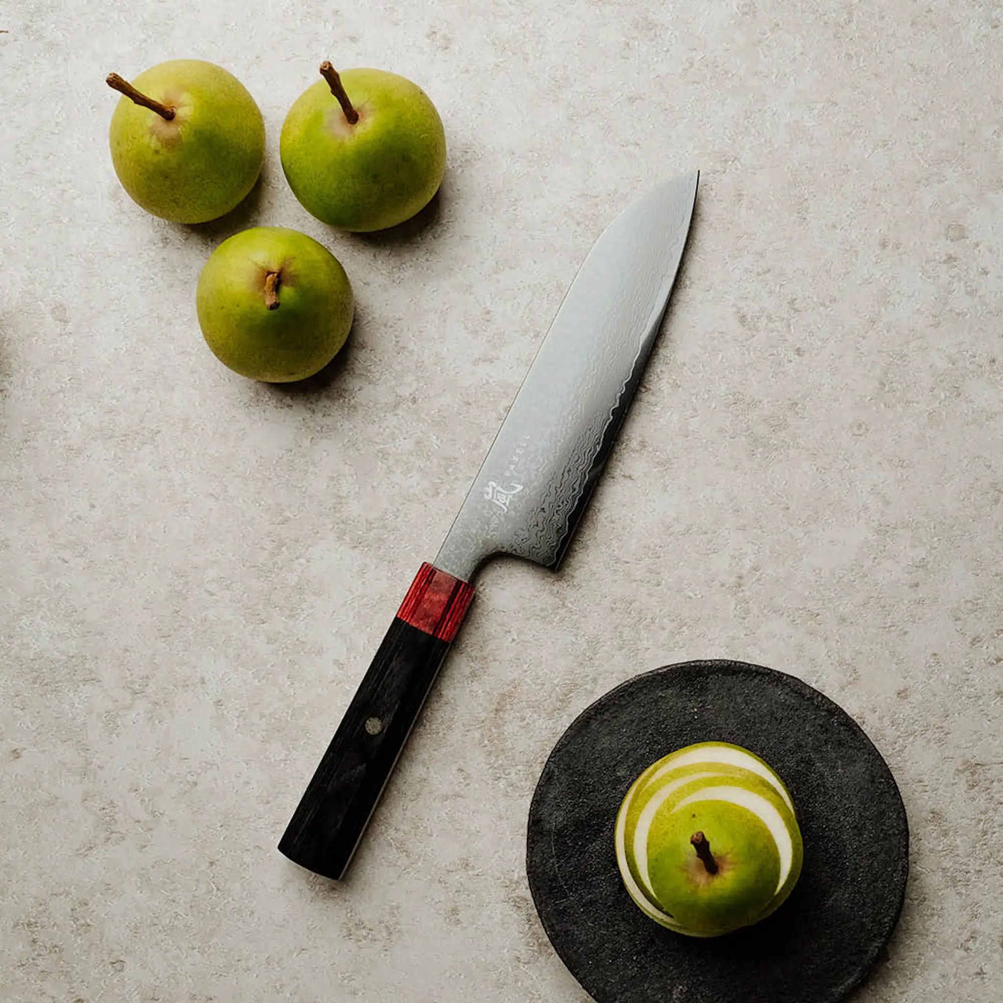 Yaxell Rei Santoku-veitsi 16,5 cm DLC Musta/Punainen