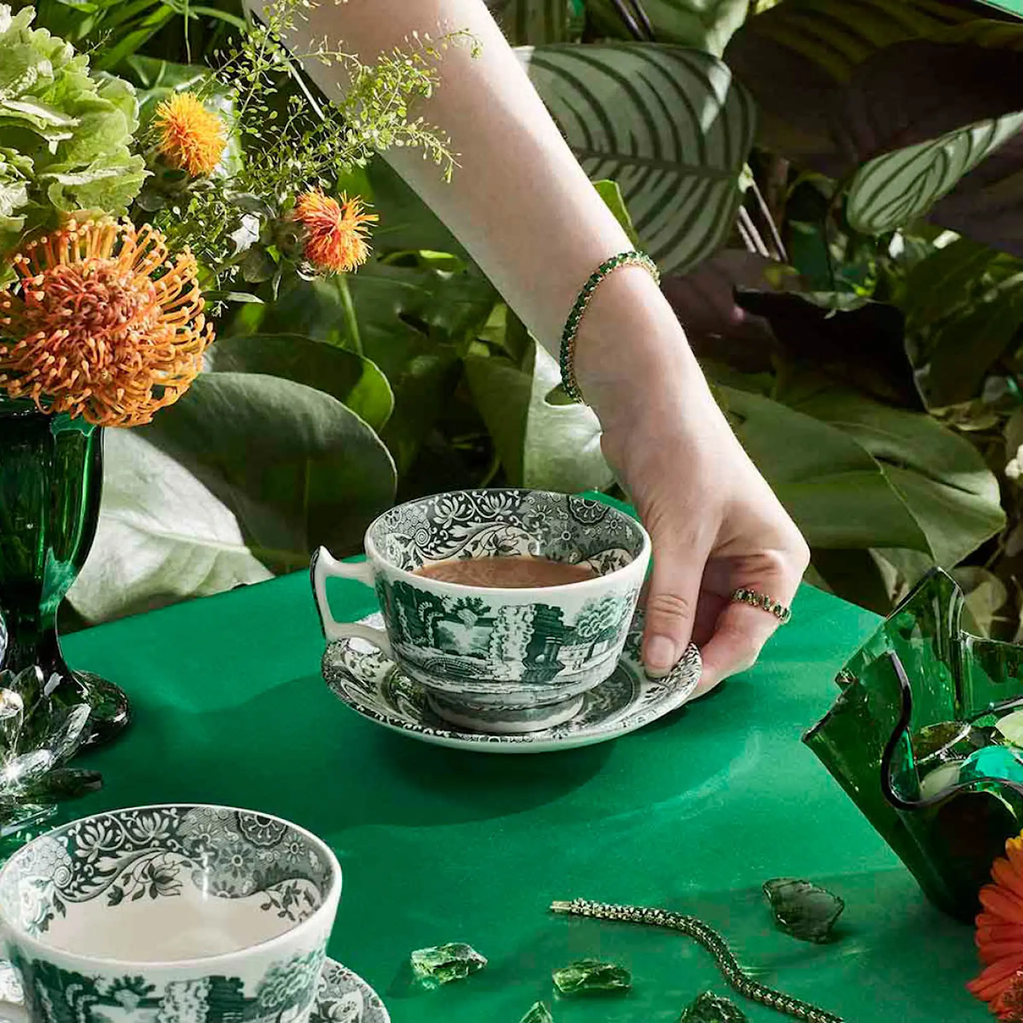 Spode Heritage Green Italian kopp med fat 28 cl grön/vit