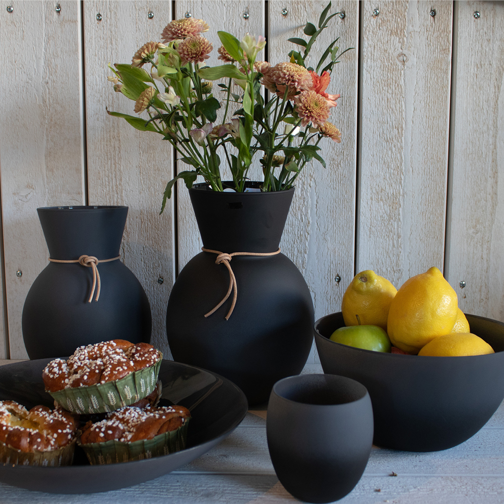 Nybro Crystal Happy vase 25 cm salt lakrits