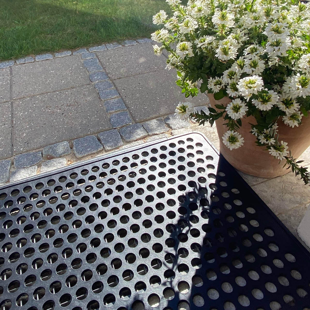 Tica Copenhagen Dot dörrmatta gummi 75x45 cm svart