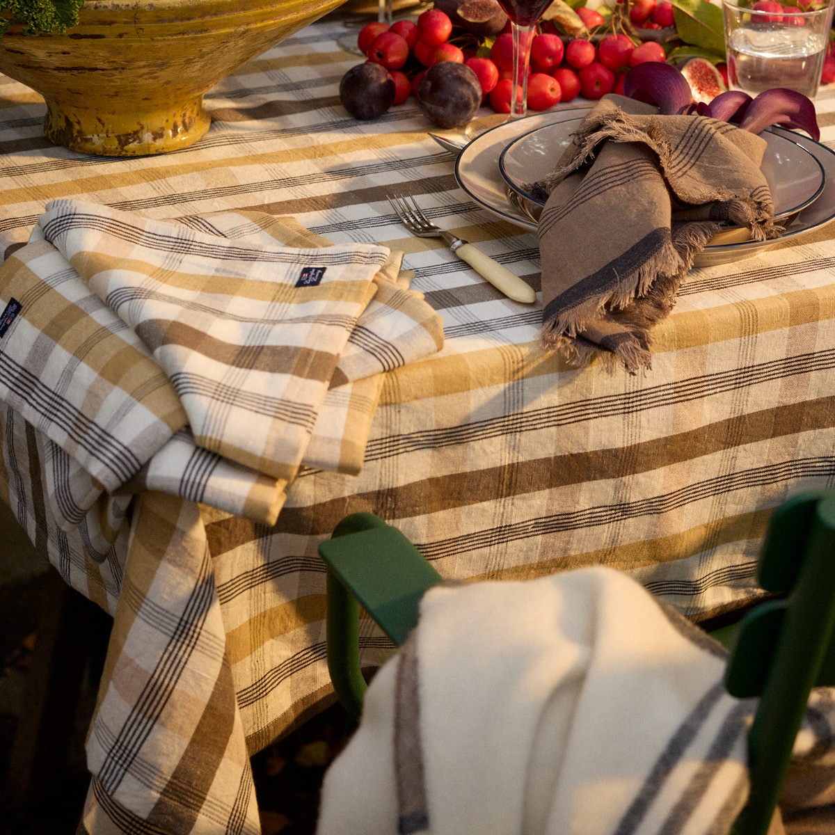 Lexington Rutete lin/bomulls duk 150x250 cm oliven/hvit/beige