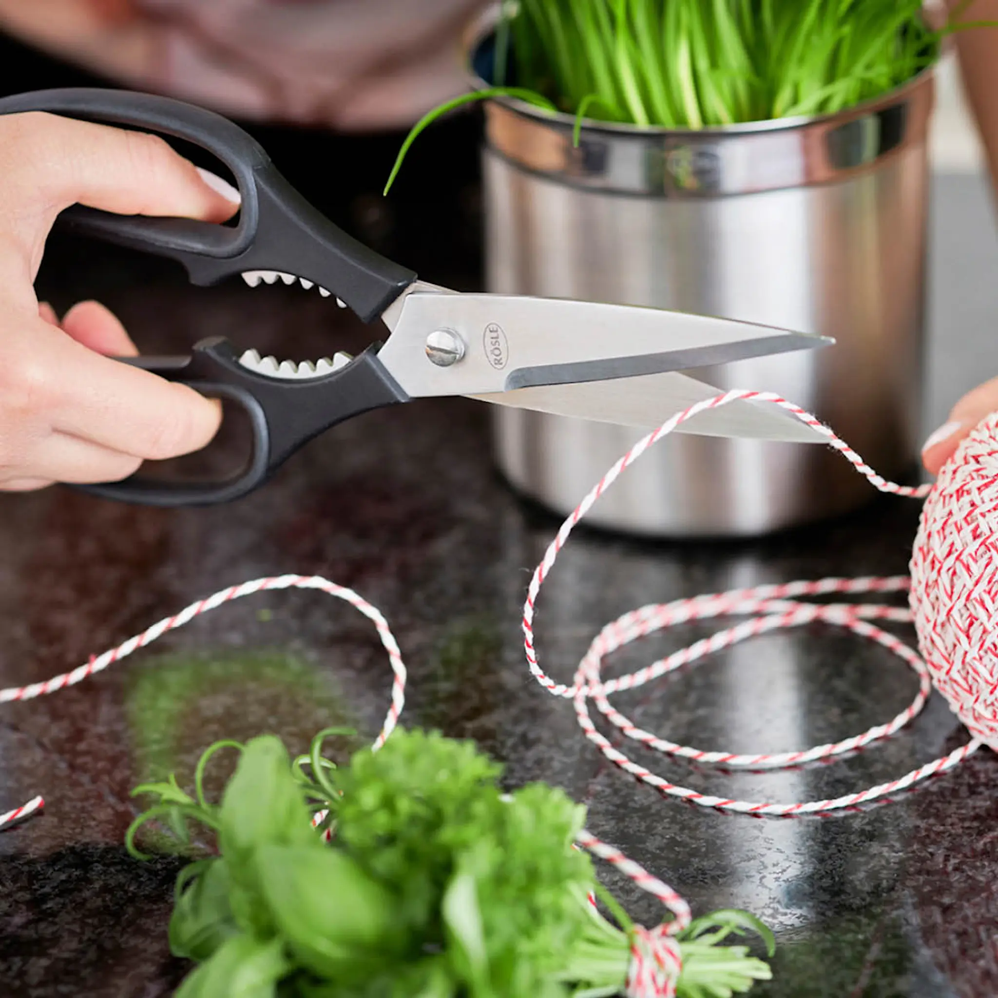 Rösle Kjøkkensaks 22 cm rustfritt stål/svart