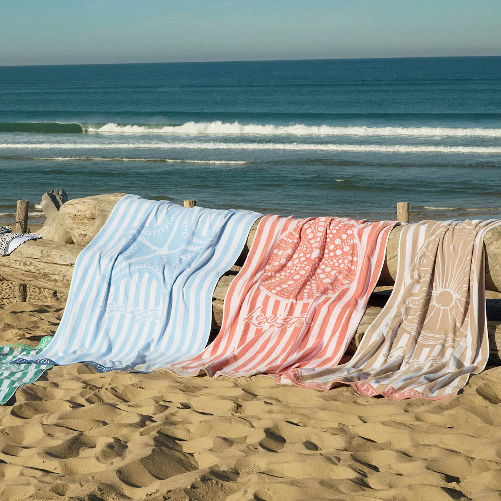 Lexington Strandhåndkle 180x100 cm velur/frotté blå/hvit