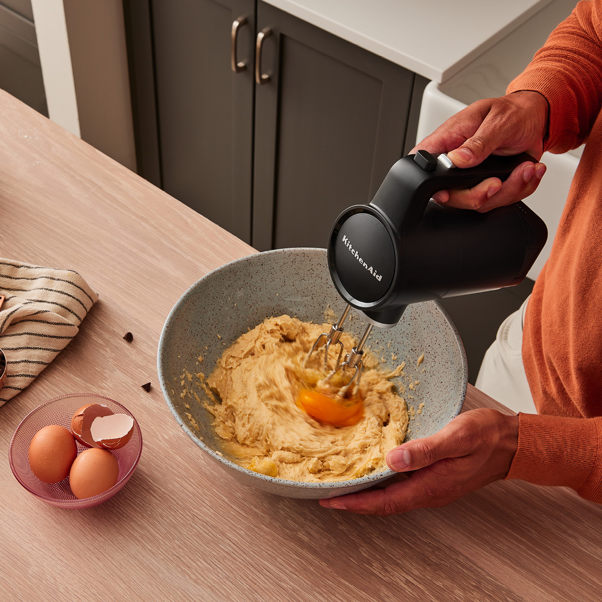 KitchenAid Go Cordless håndmikser 5KHMR700bM u/ batteri matt svart