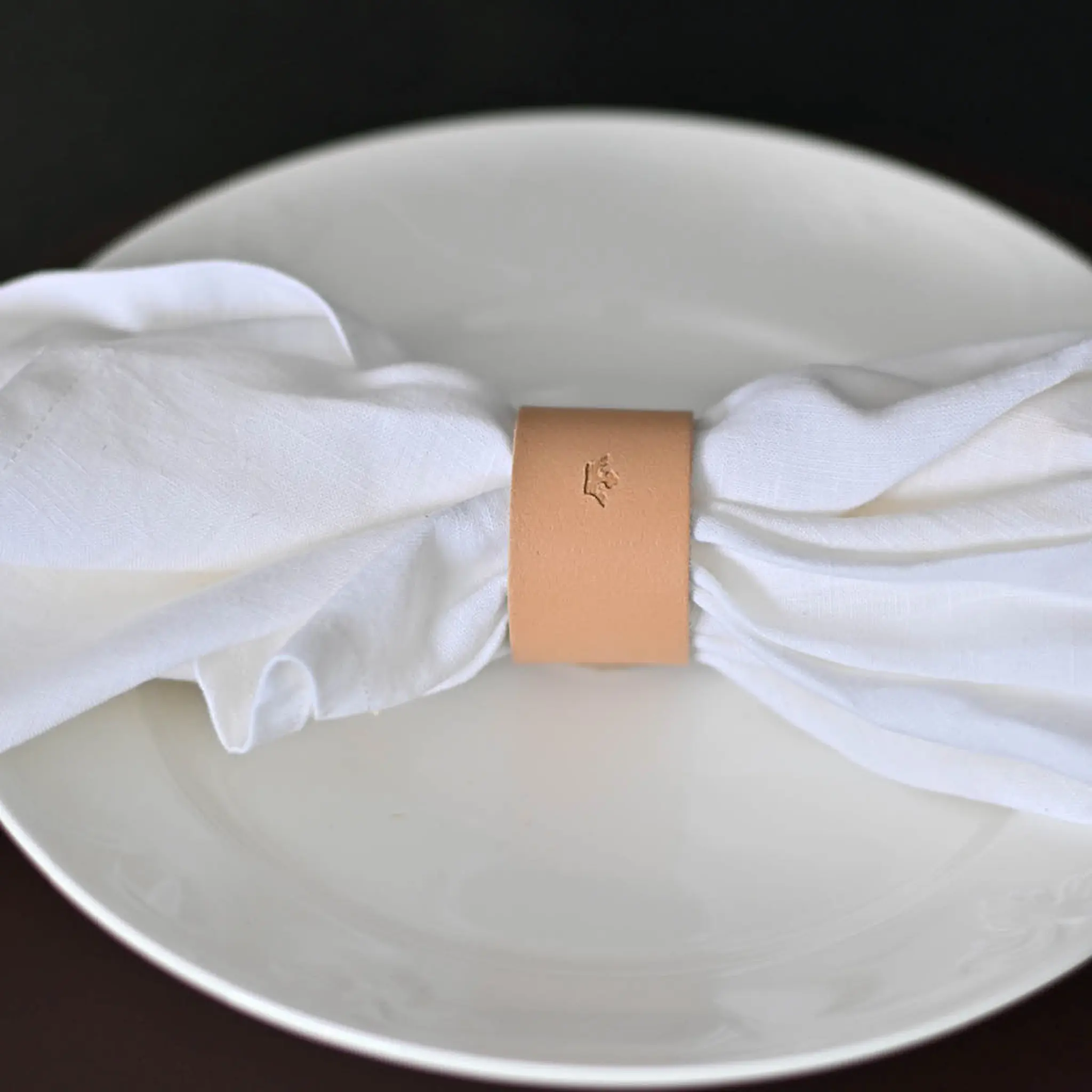 Nordan Home Servettring i läder 3 cm 4-pack ljusbrun