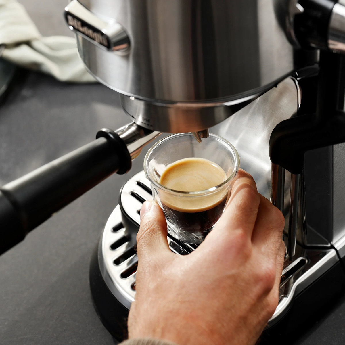 De'Longhi Decica Maestro Plus Espressomaskin EC950.M Stål