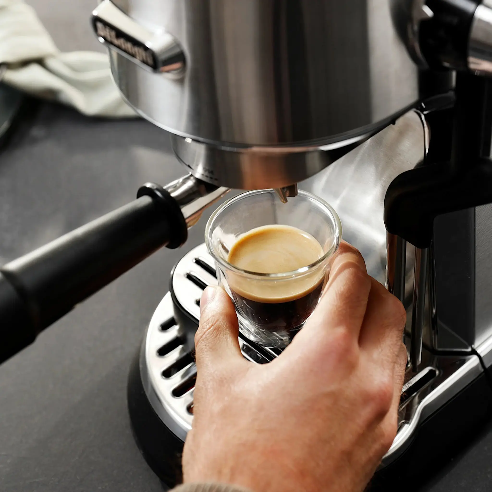 De'Longhi Decica Maestro Plus Espressomaskin EC950.M Stål