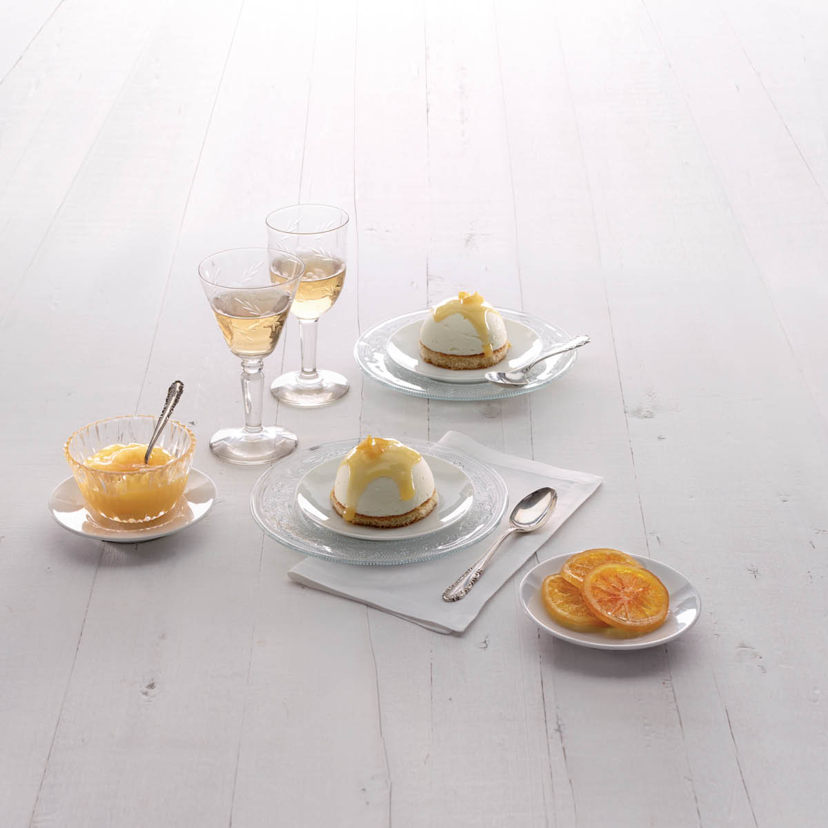 Lékué Silikonform halvklot 6 hål svart