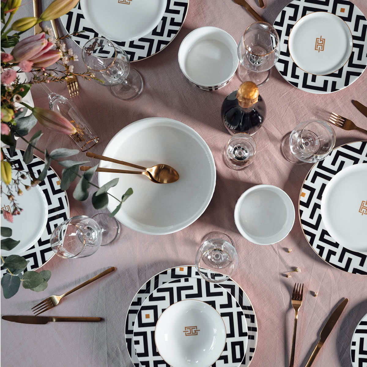 Carolina Gynning DECO Black Tallrik 22 cm