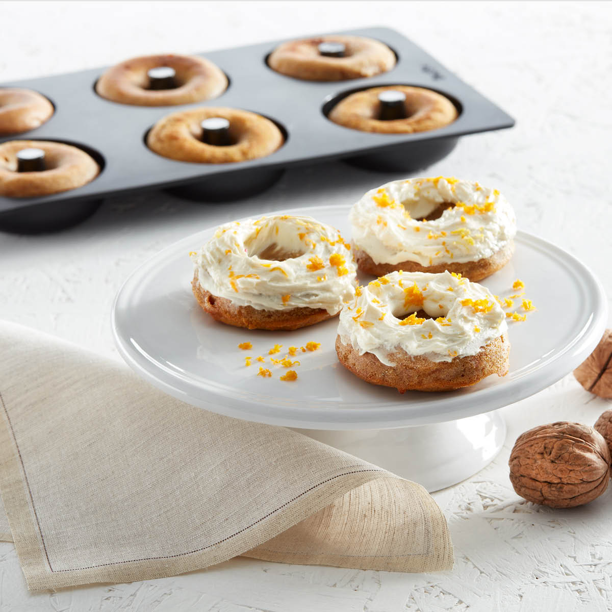 Lékué Silikonform för Donuts 6 hål svart