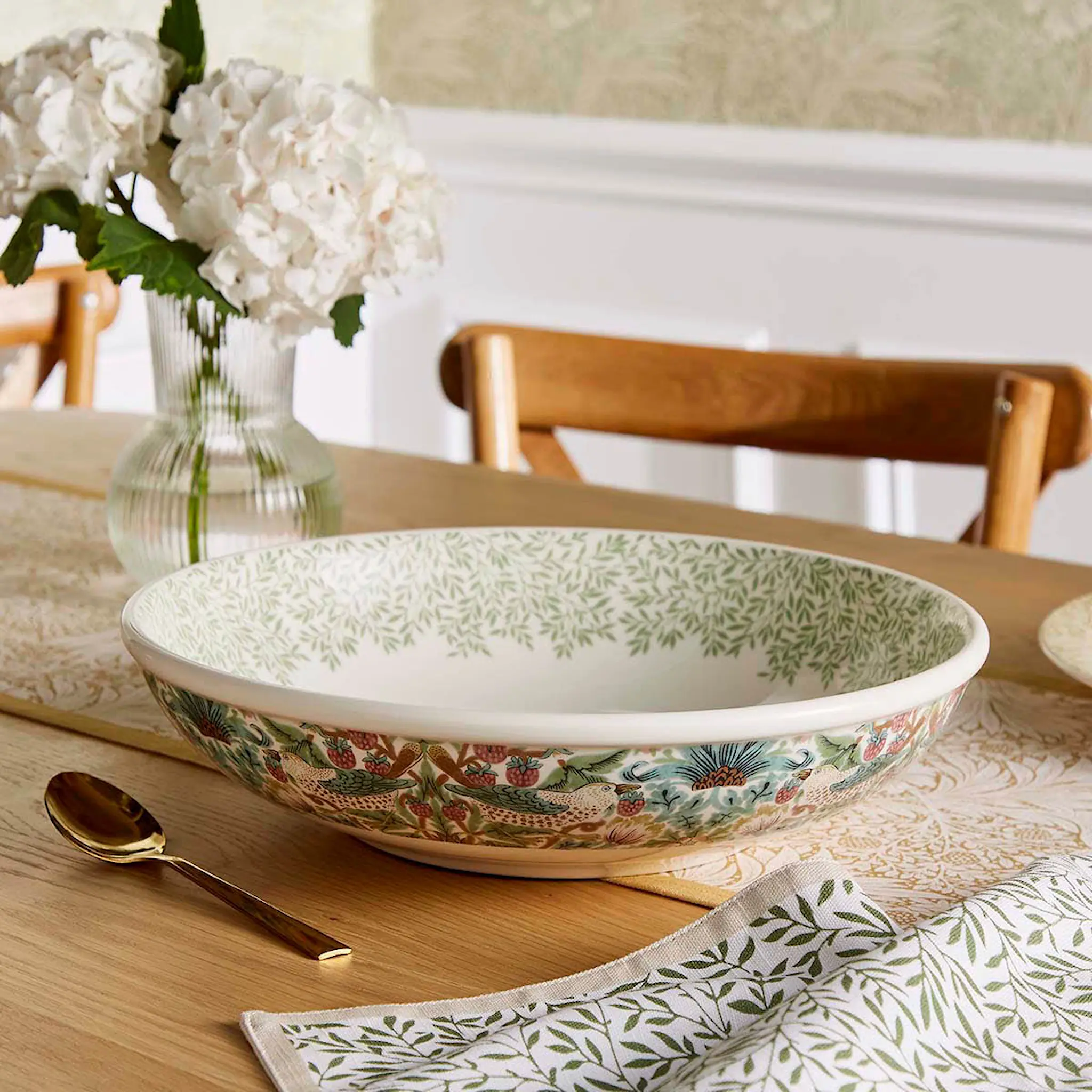 Spode Morris & Co låg skål 16 cm strawberry thief