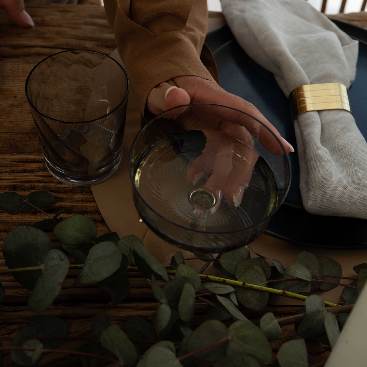 Aida Raw Unique Swirl Samppanjalasi 25 cl Smoke