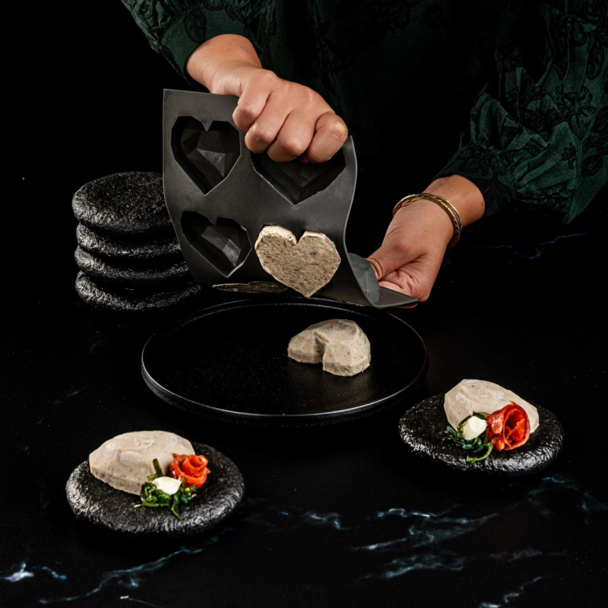 Plate It Silikonform Love At First Bite 3 stk grå/hvit