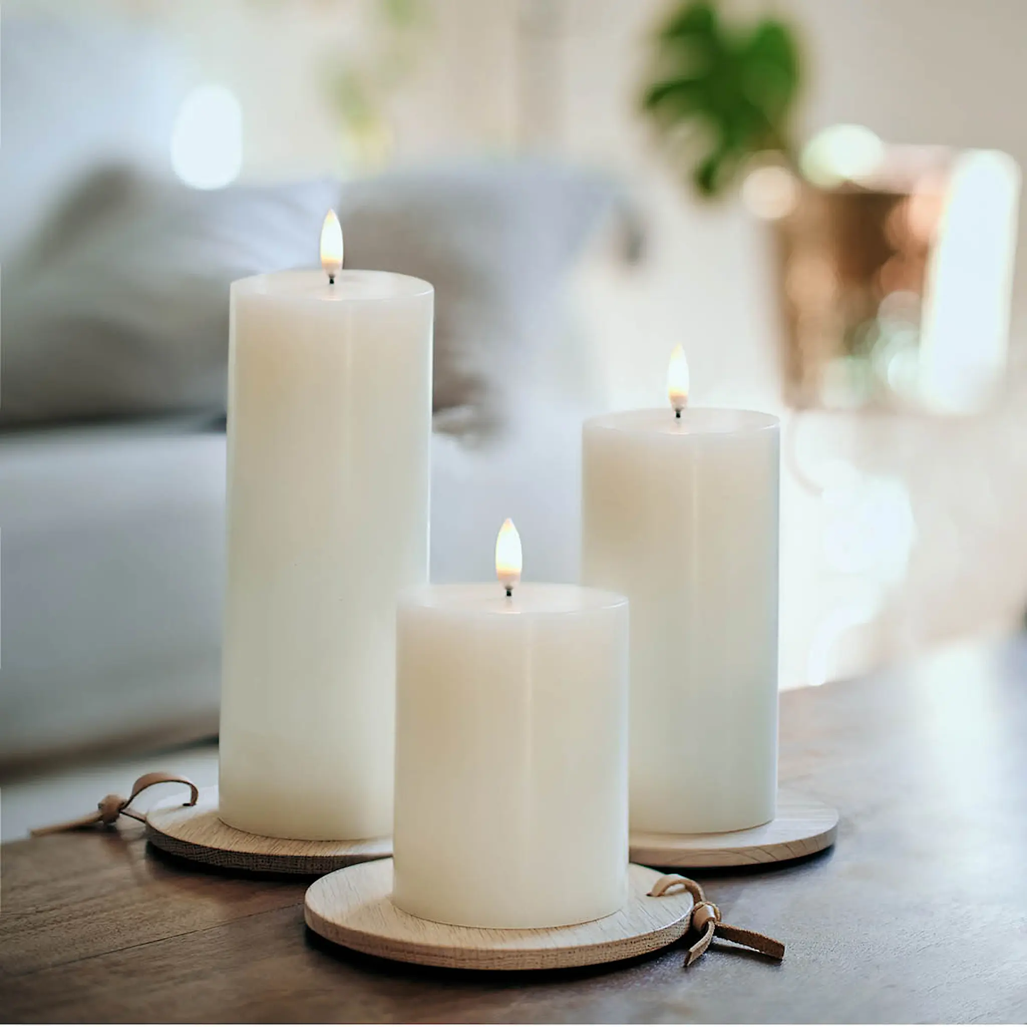 Uyuni Lighting Uyuni LED Pöytäkynttilä 20 cm Ivory