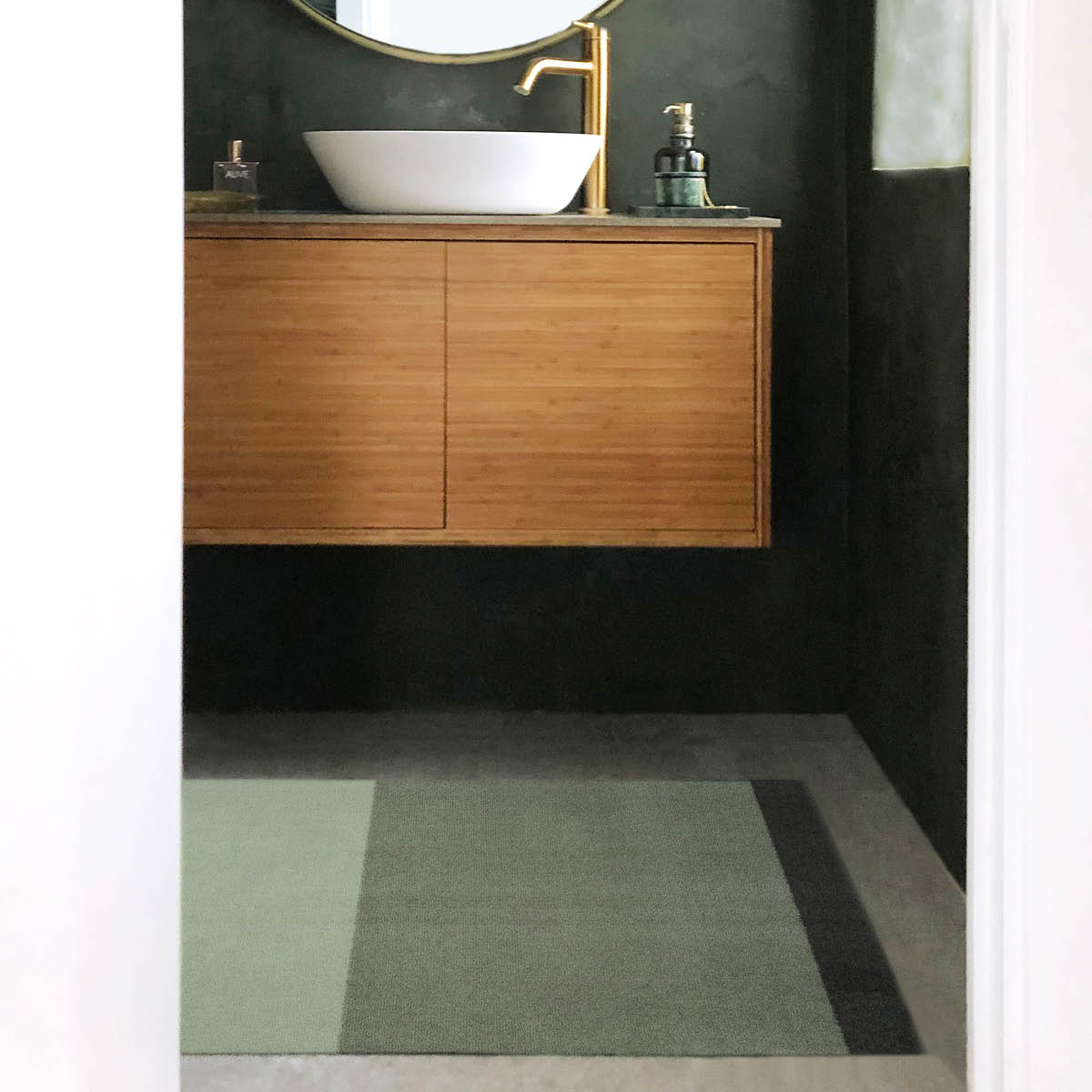 Tica Copenhagen Stripes Horizontally golvmatta 120x67 cm grön