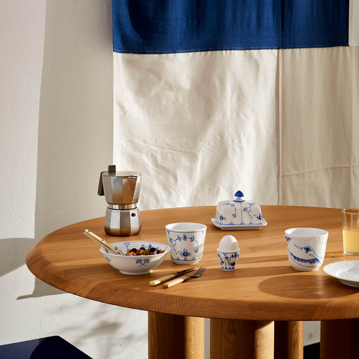 Royal Copenhagen Blue Fluted Plain skål 35 cl 16 cm