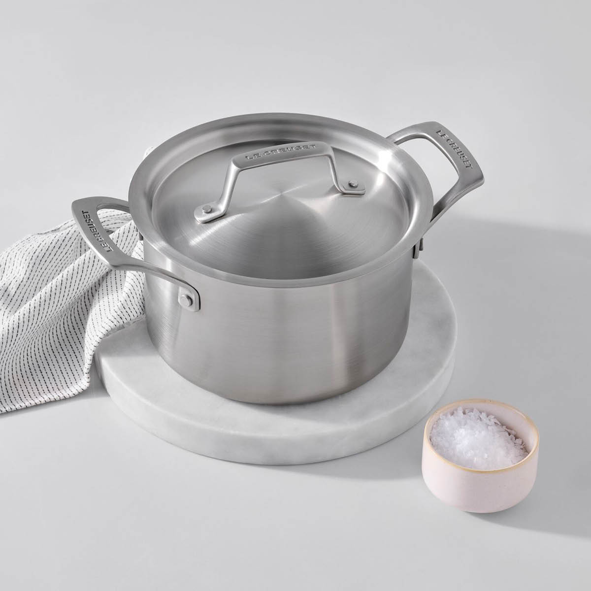 Le Creuset Essential 3-Ply gryta djup 18 cm 2,8 L med lock