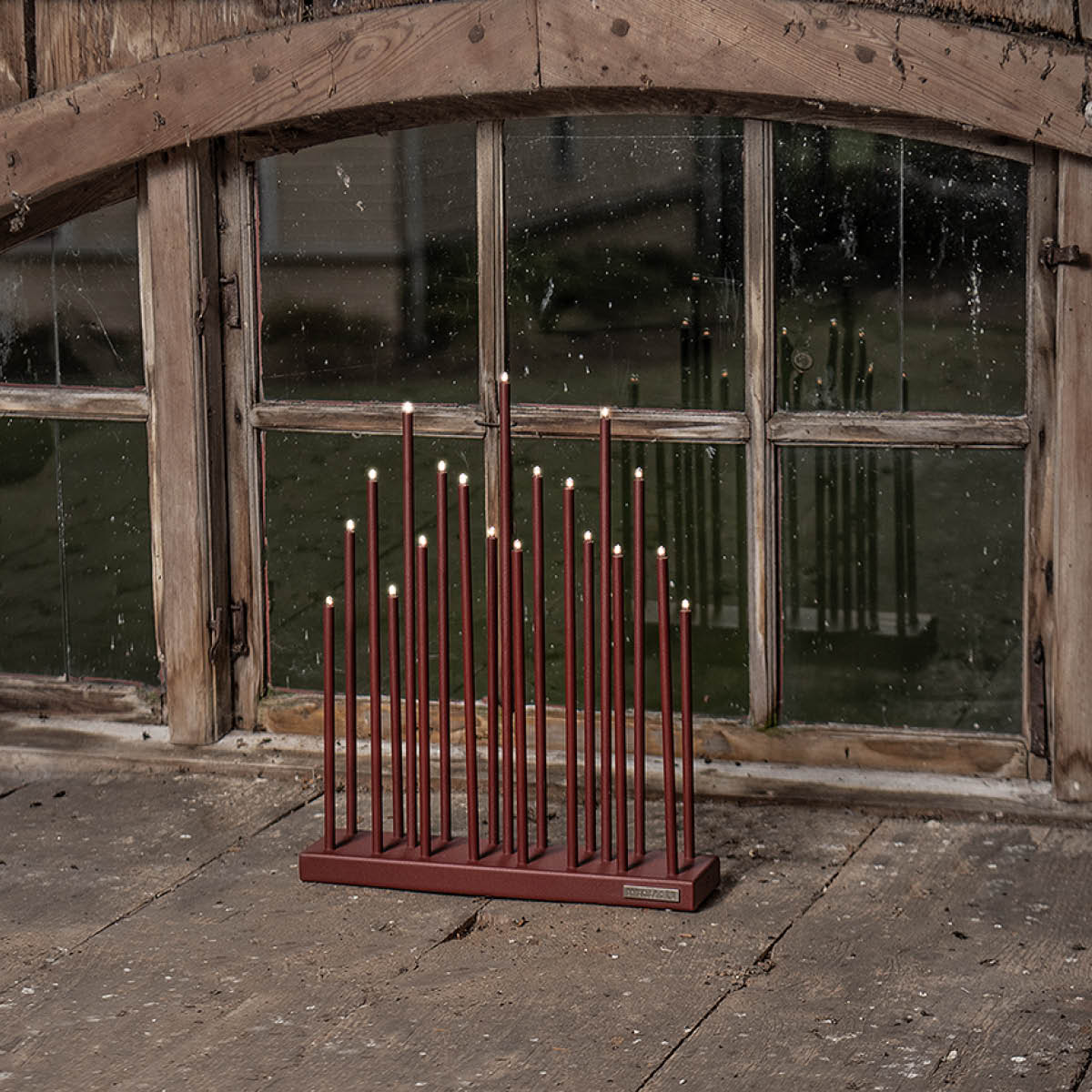 Smak Design Elflugan Ljusstake Grande 50x12,5 cm oxidröd