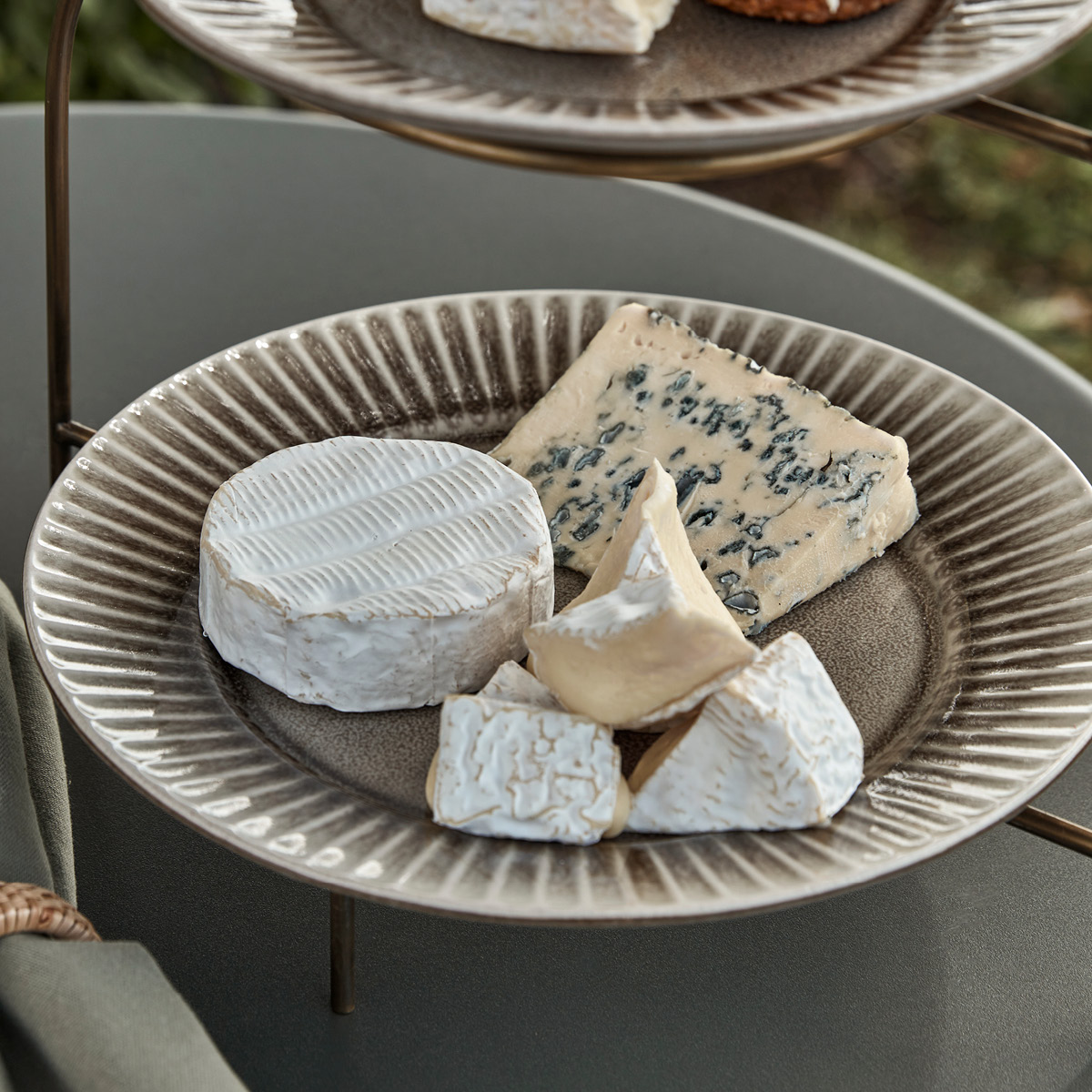 House Doctor Pleat Lautanen 27 cm Harmaa/Ruskea