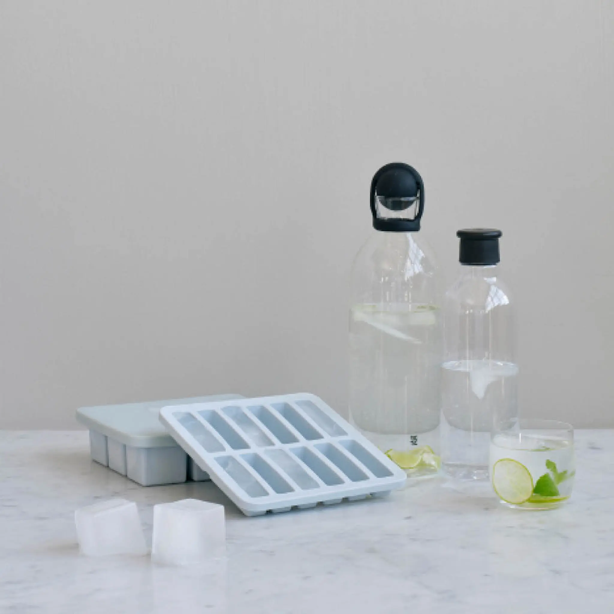 RIG-TIG Freeze-It Jääpalamuotti kannella Iso