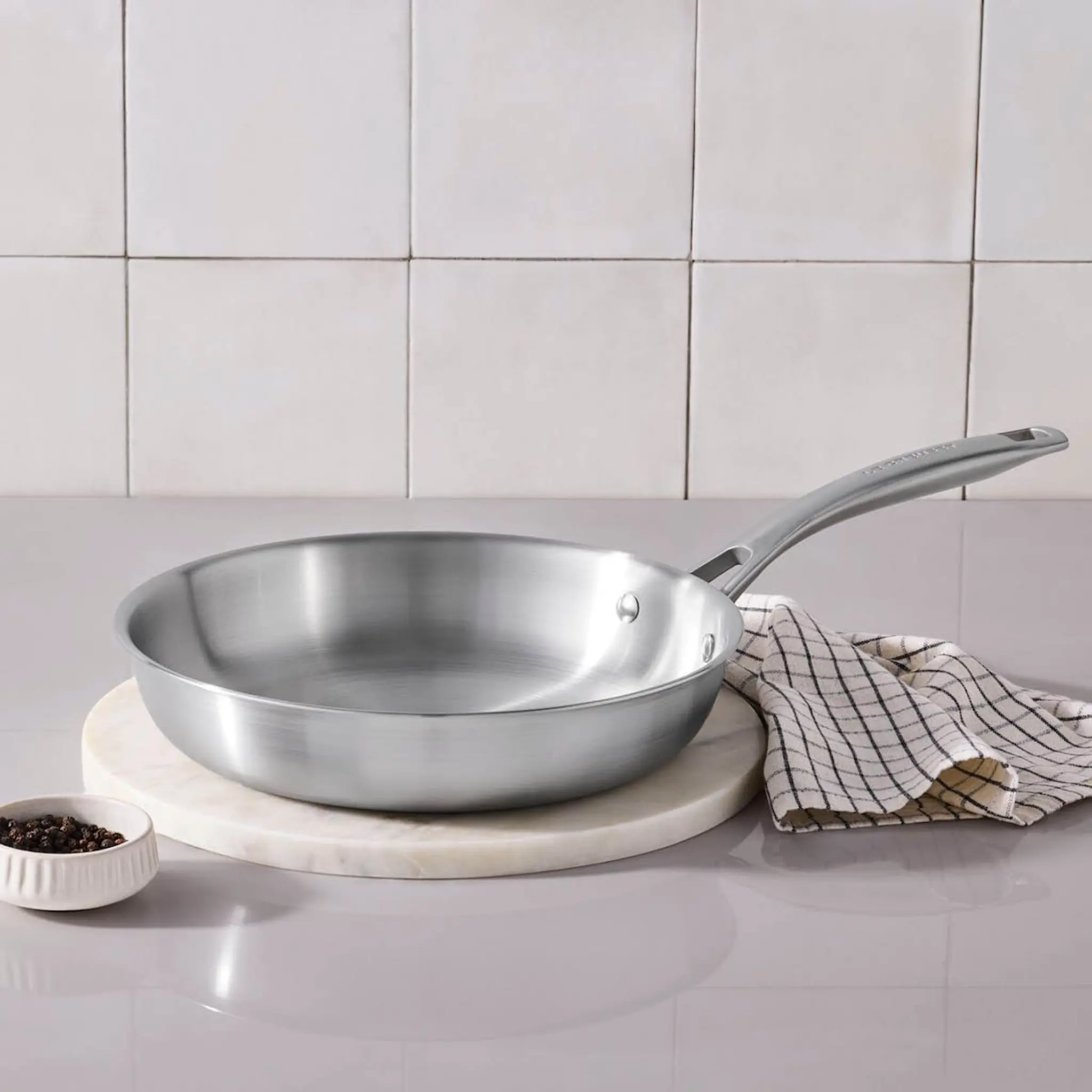 Le Creuset Essential 3-Ply stekpanna 26 cm