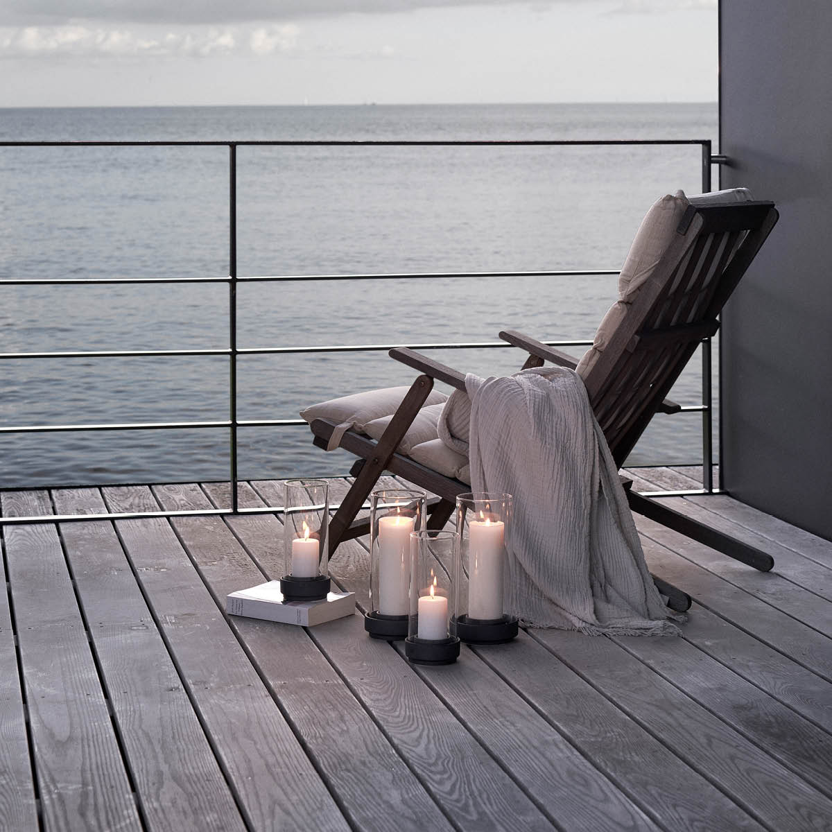 Stelton Hurricane Kynttilälyhty 24 cm Musta/Kirkas