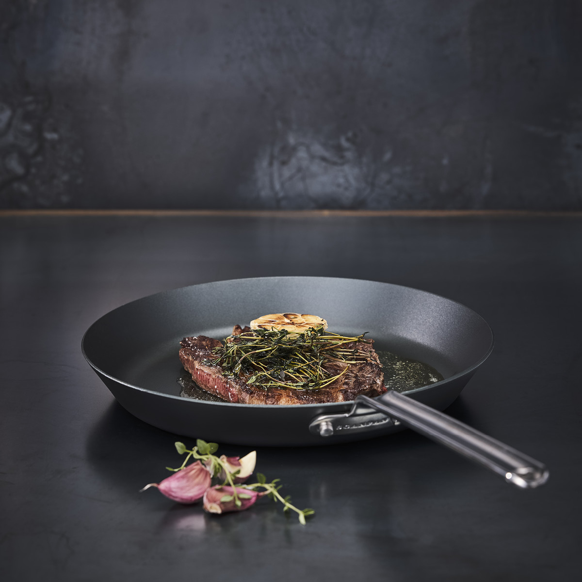 Scanpan Black Iron stekepanne 30 cm svart