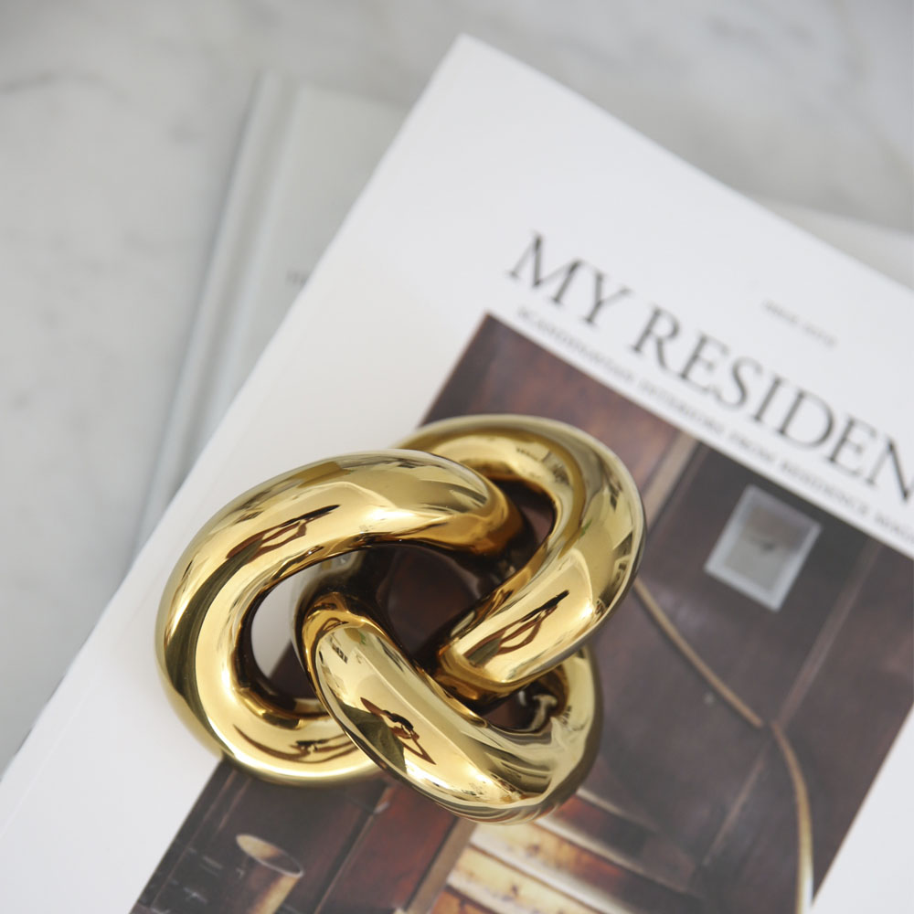 Cooee Knot Table Skulptur 6 x 11,5 x 9 cm Guld