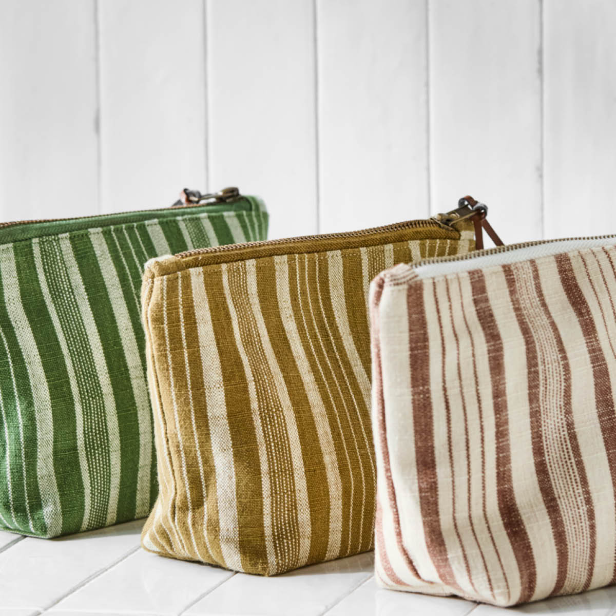 Meraki Necessär liten 22x7 cm mörk oliv