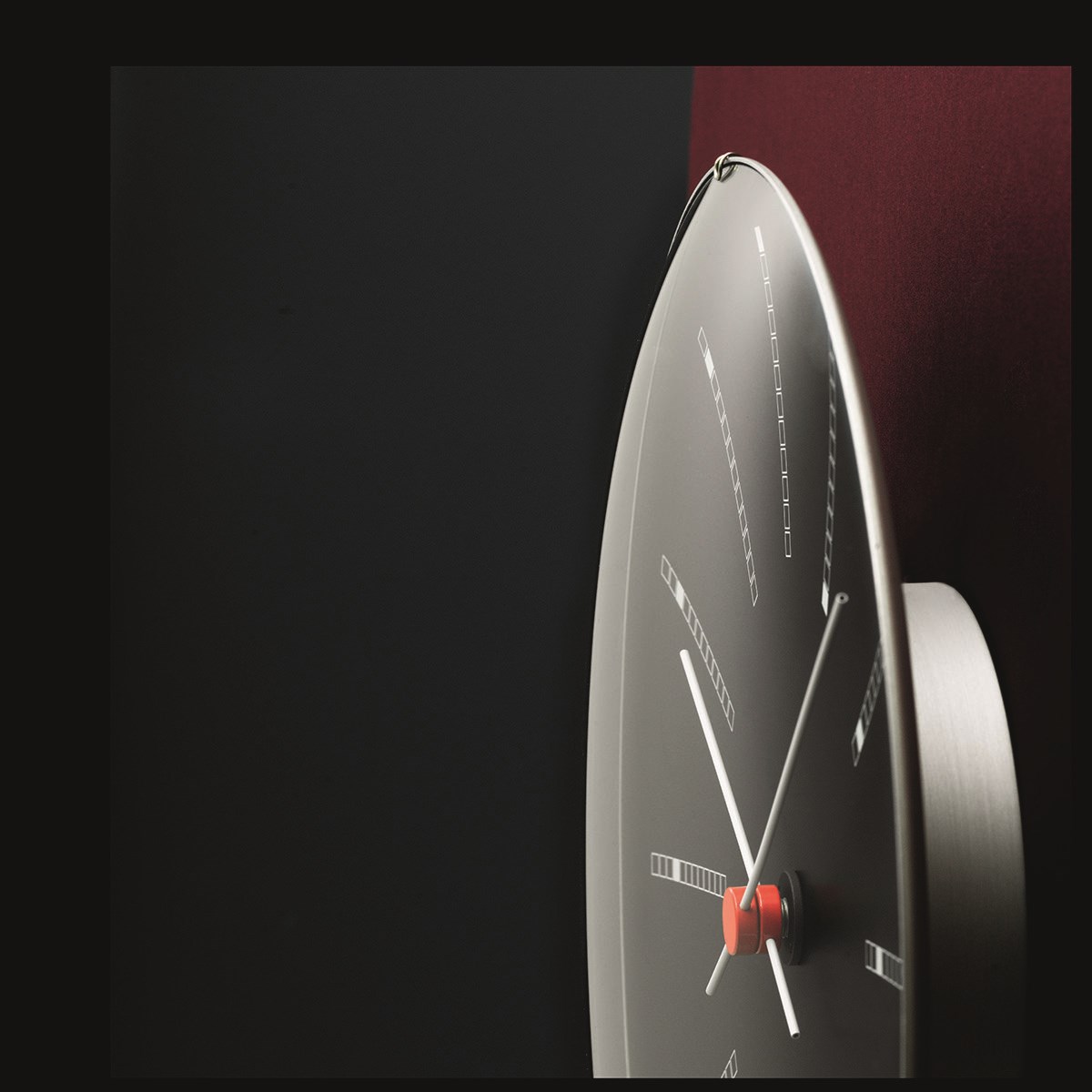 Arne Jacobsen Bankers Väggur 29 cm Svart