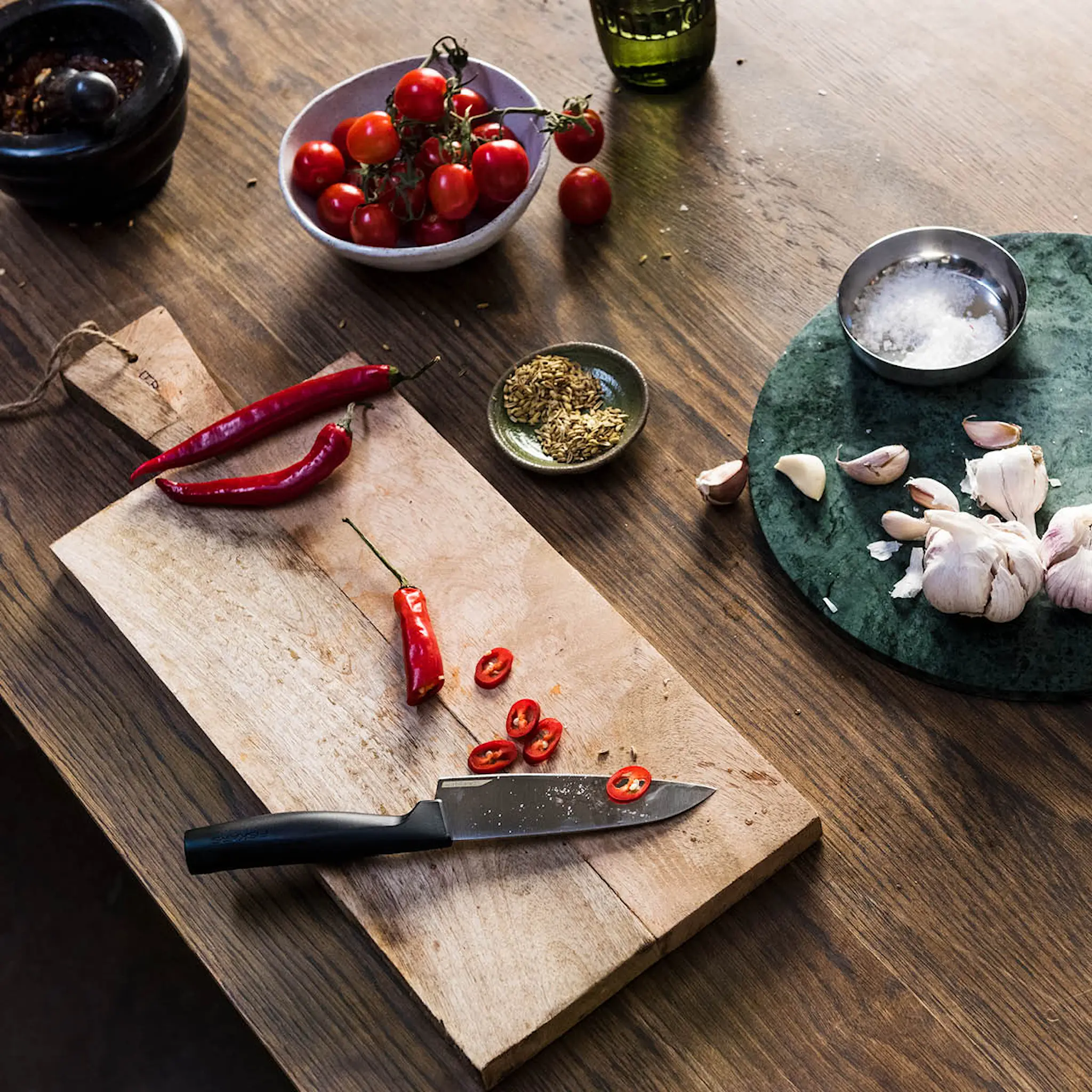 Fiskars Hard Edge Kokkiveitsi 13,5 cm