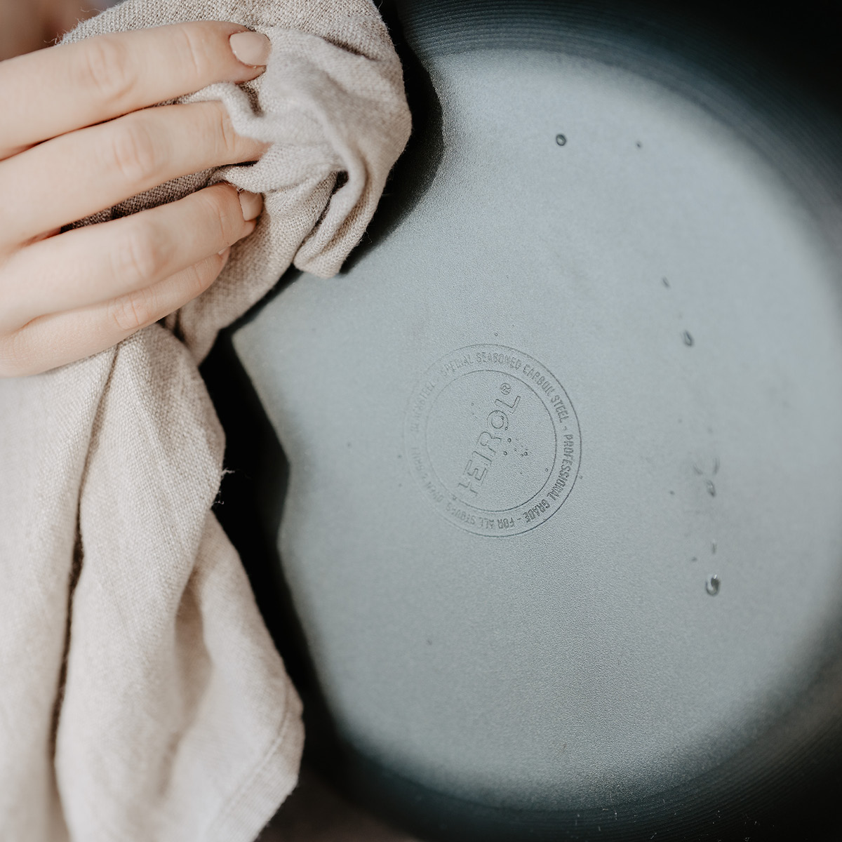 Heirol Blacksteel Kolstål Stekpanna 20 cm Svart