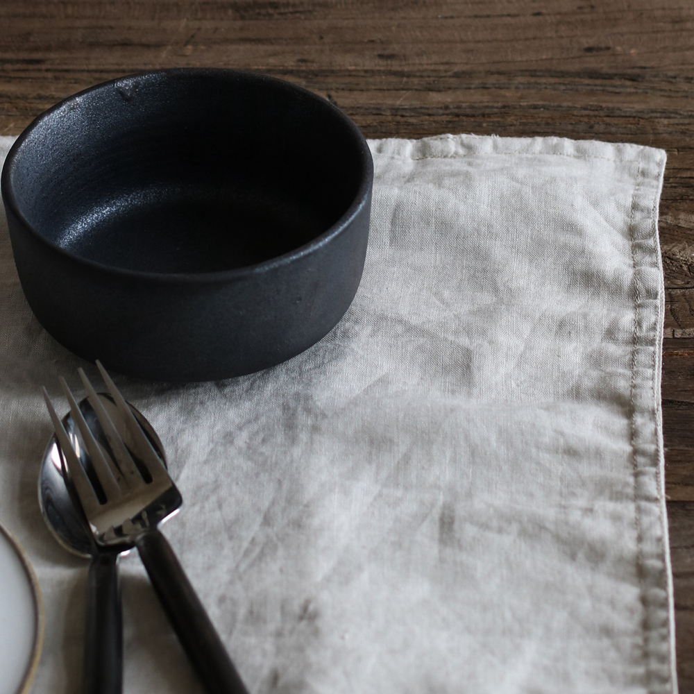 Tell Me More Bordstablett 35x50 cm Warm Grey