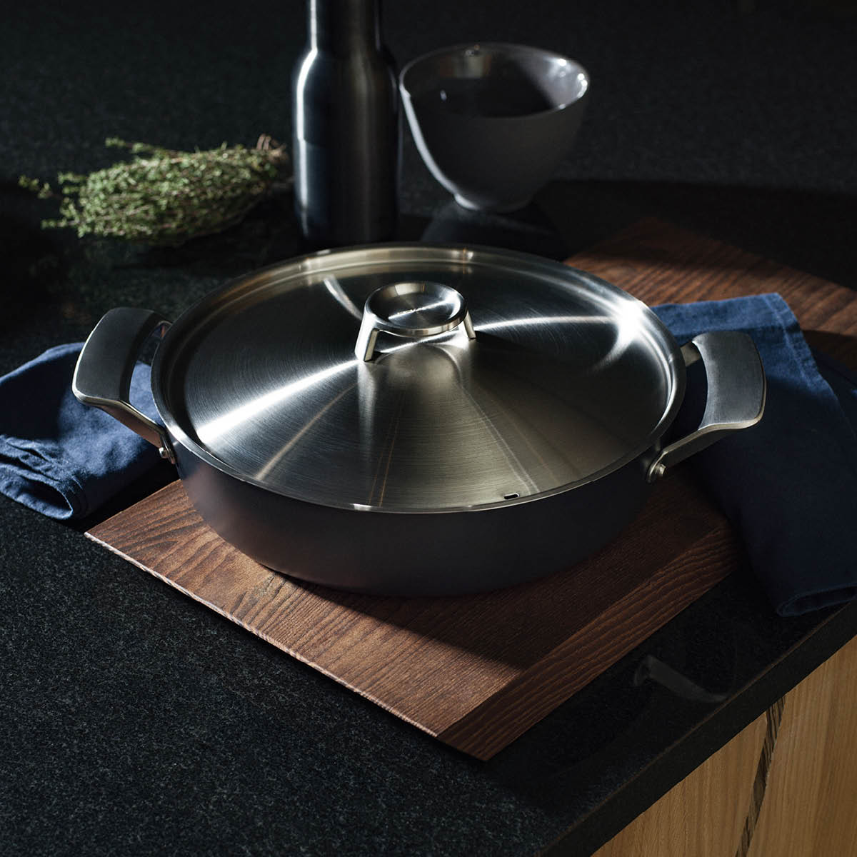 Fiskars Taiten ildfast form med lokk 28 cm