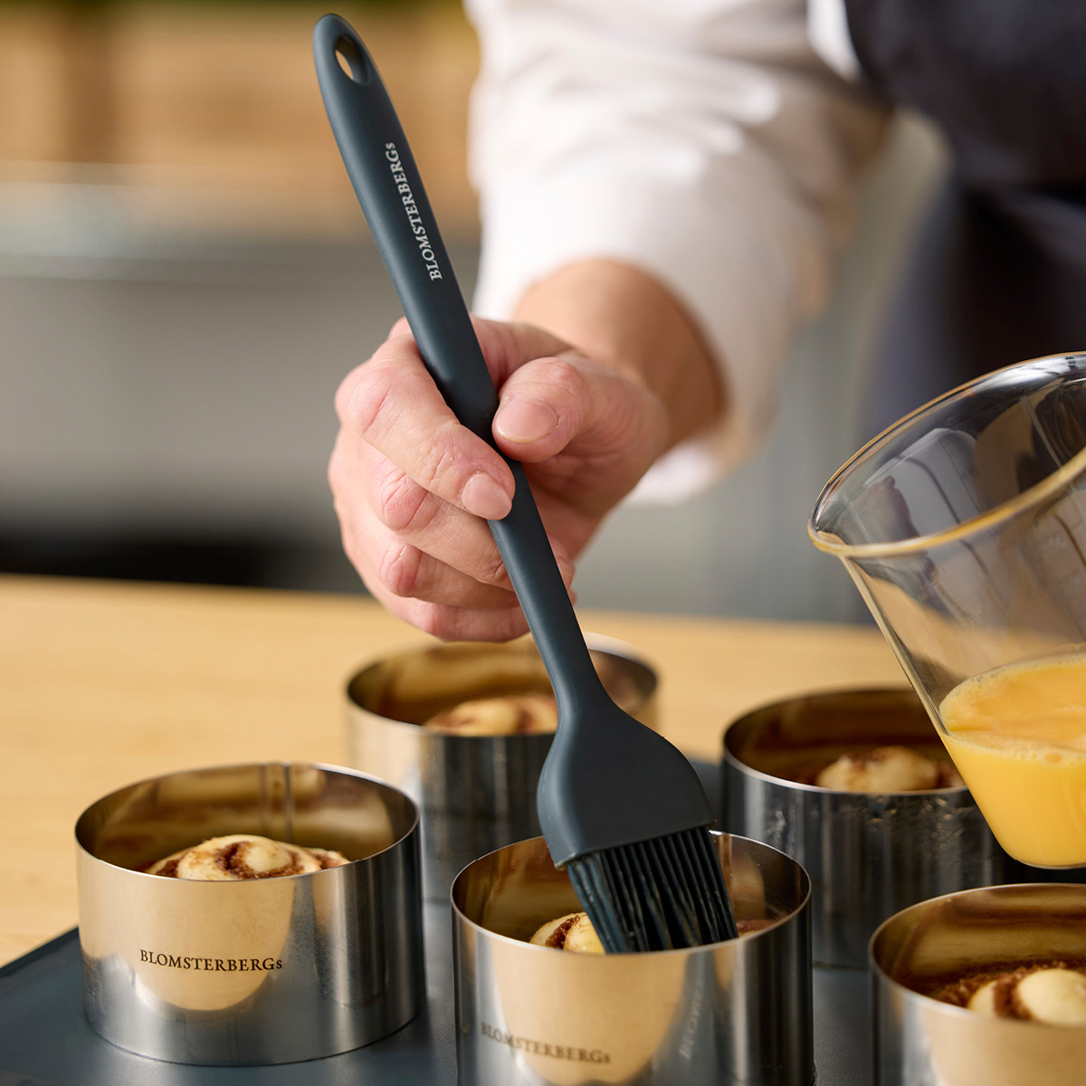 Blomsterberg Bakepensel 27 cm grå silikon
