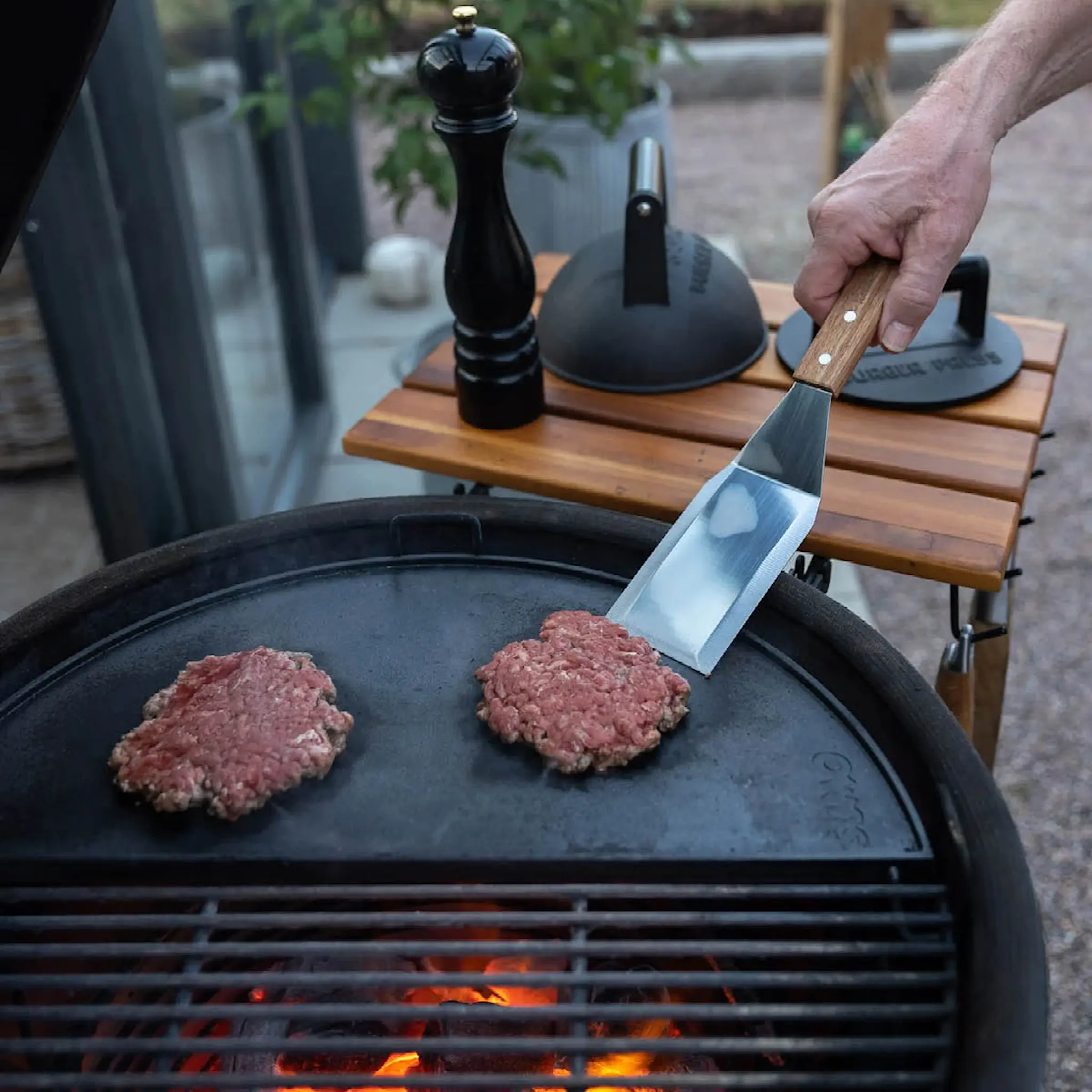 Kamado SUMO Burgerspade 29,5 cm