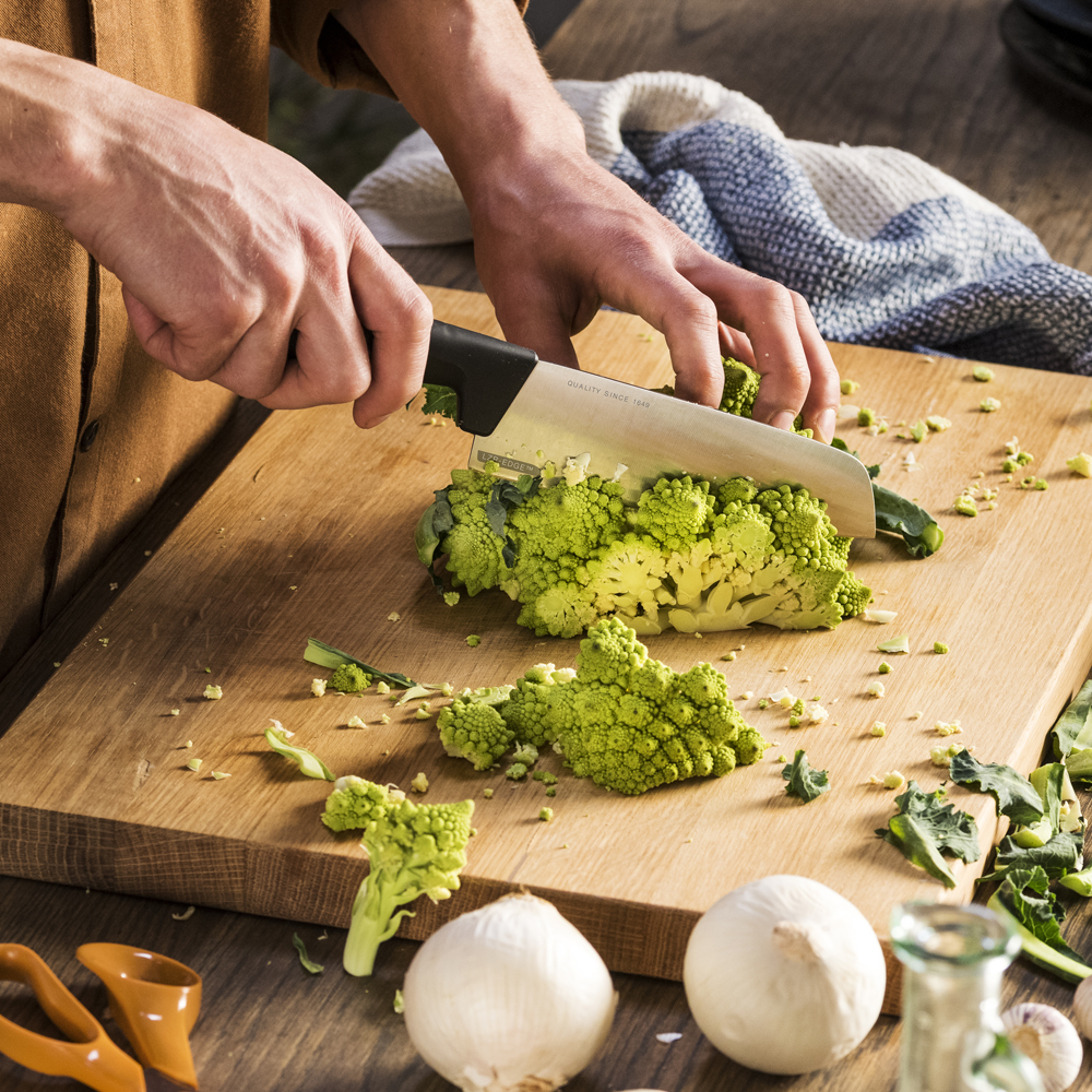 Fiskars Hard Edge Aasialainen Kokkiveitsi 16 cm