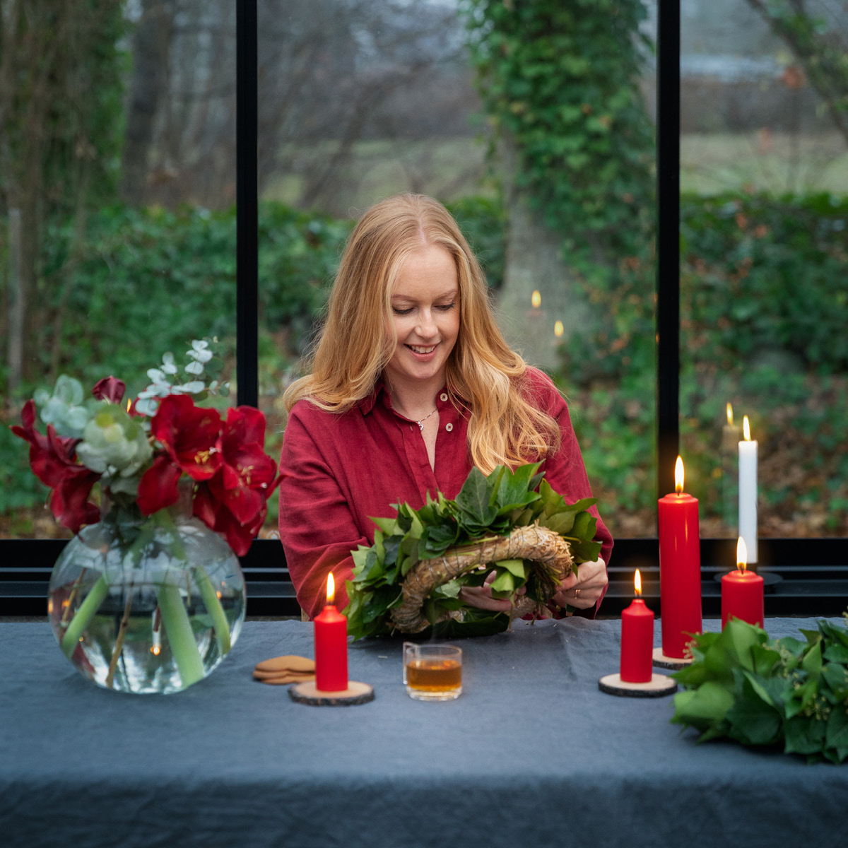 Liljeholmens Gilleljus Pöytäkynttilä 20 cm Punainen