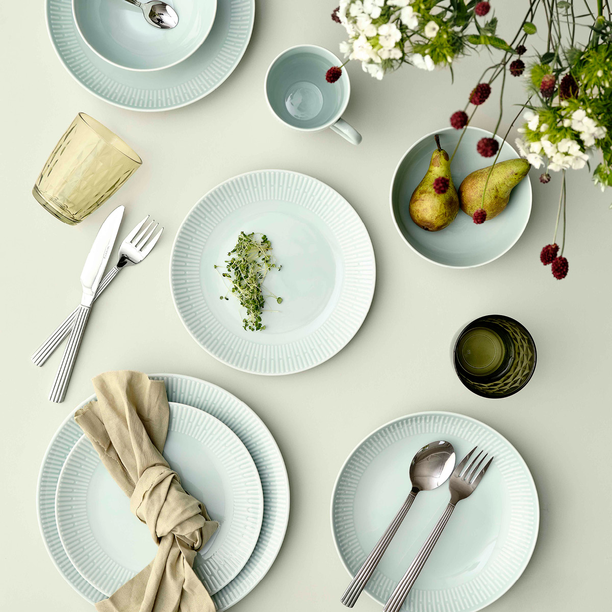 Aida Relief tallrik 22 cm dusty green