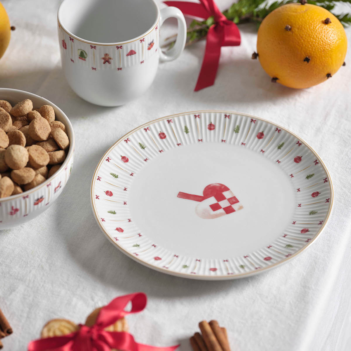 Aida Occasions Cozy Christmas jälkiruokalautanen 21 cm valkoinen