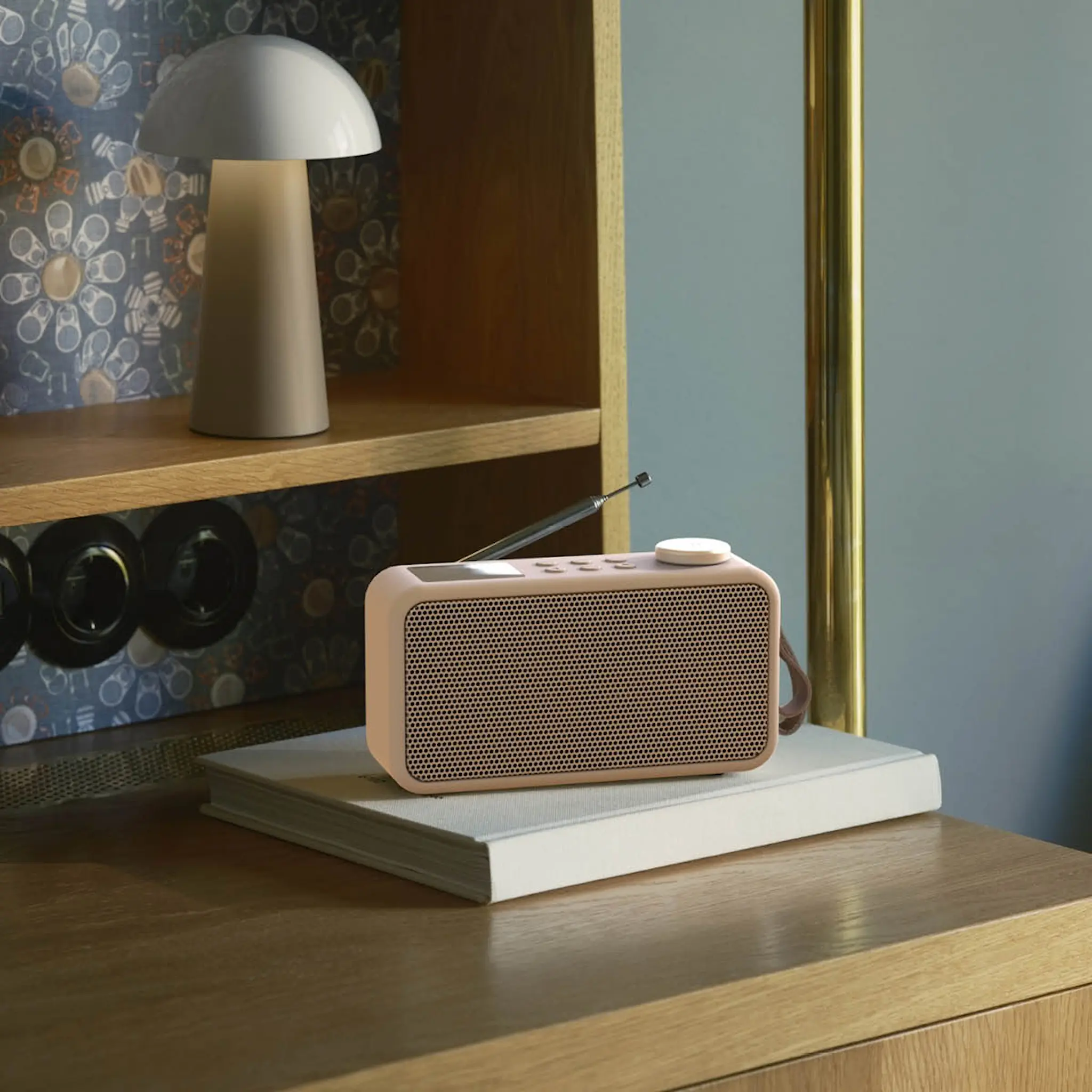 Kreafunk aTUNE 2 Bluetooth FM/DAB-radio 10,9x19,5x7 cm ivory sand