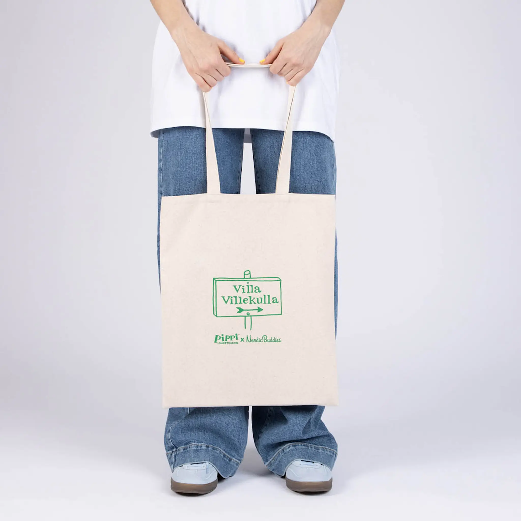 Nordicbuddies Pippi tygpåse 38,5x42 cm Villa Villekulla beige